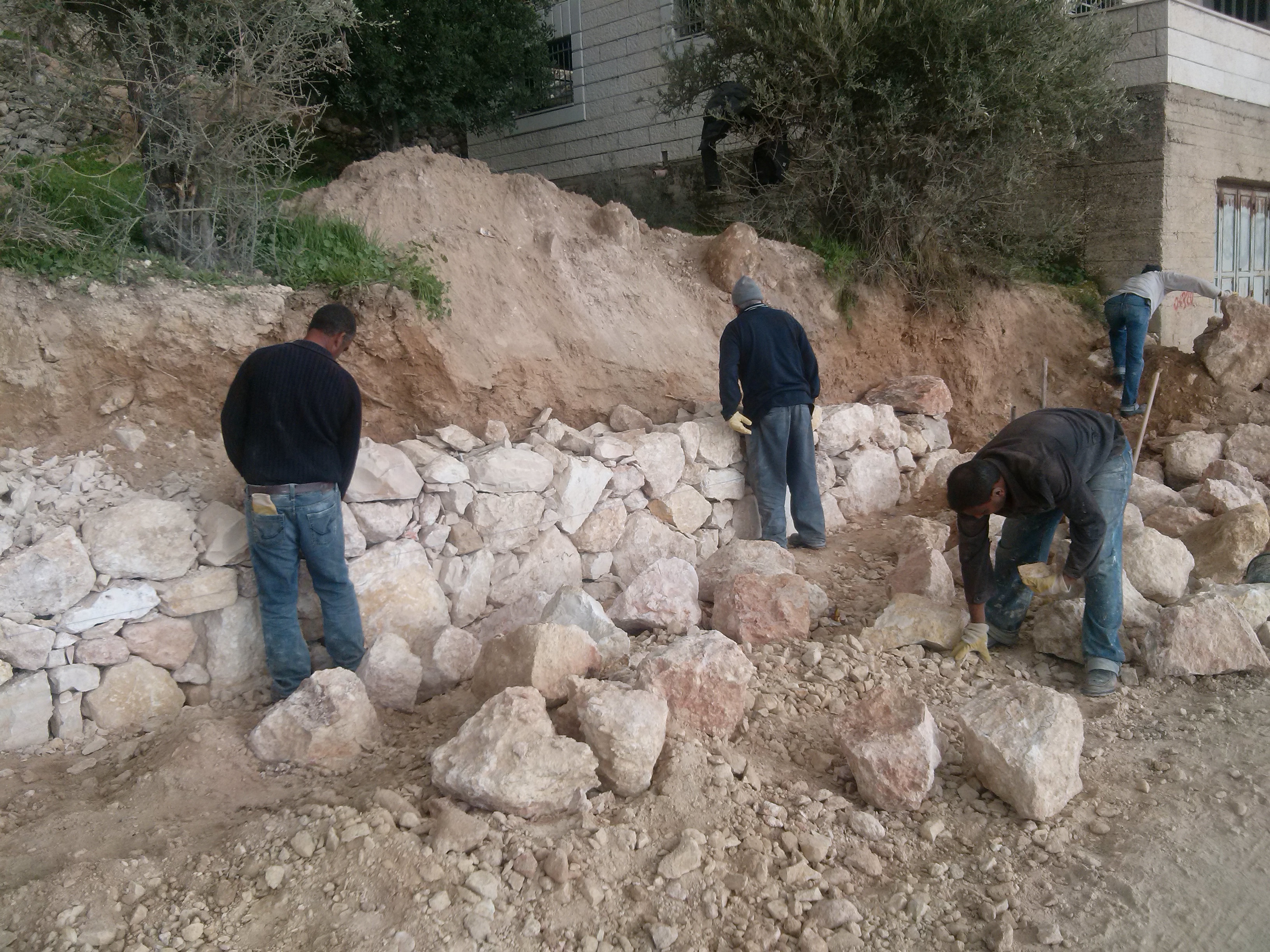 مشروع إعادة تأهيل شارع بيت بصة 