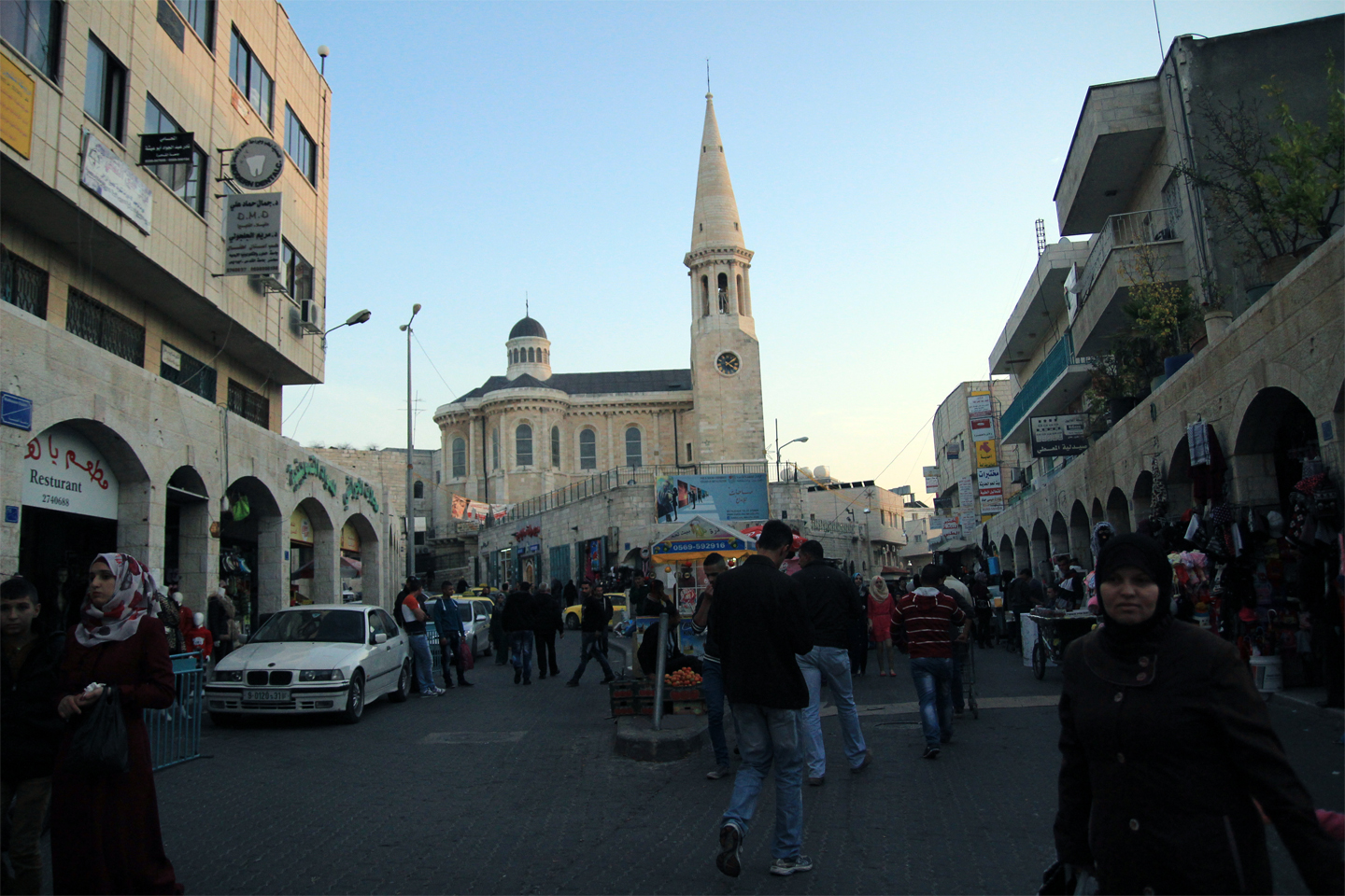 Development and rehabilitation of the commercial center of the old town
