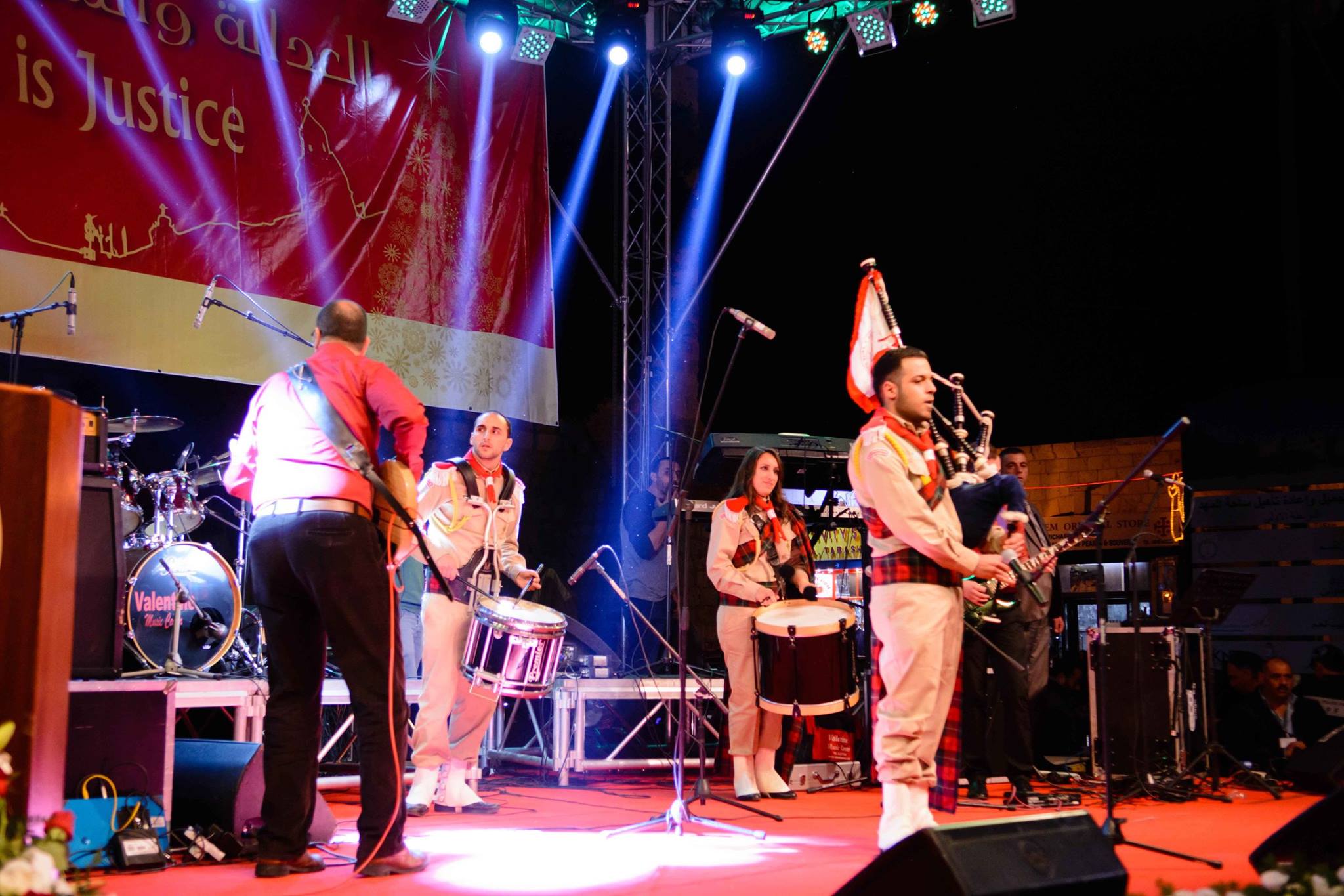 حفل إضاءة شجرة عيد الميلاد المجيد في مدينة بيت لحم