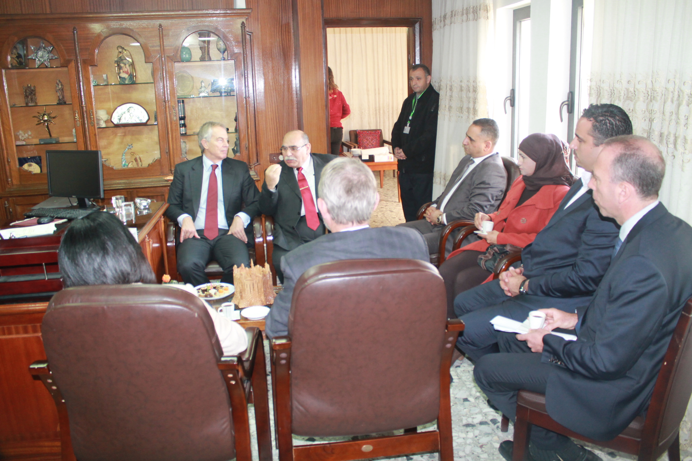 طوني بلير يزور بلدية بيت لحم لمناقشة العديد من القضايا للنهوض بالمدينة 