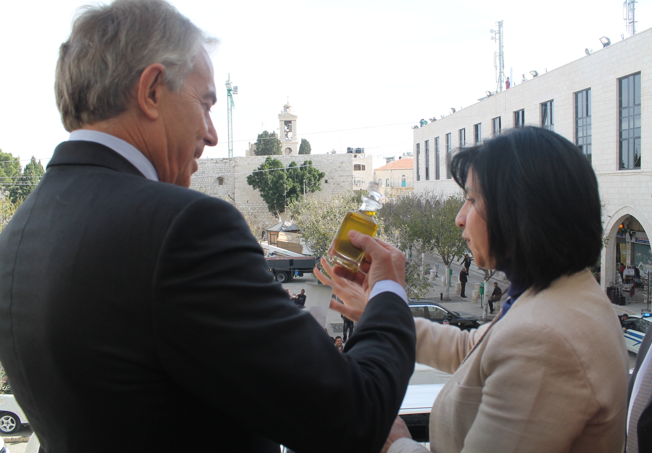 طوني بلير يزور بلدية بيت لحم لمناقشة العديد من القضايا للنهوض بالمدينة 