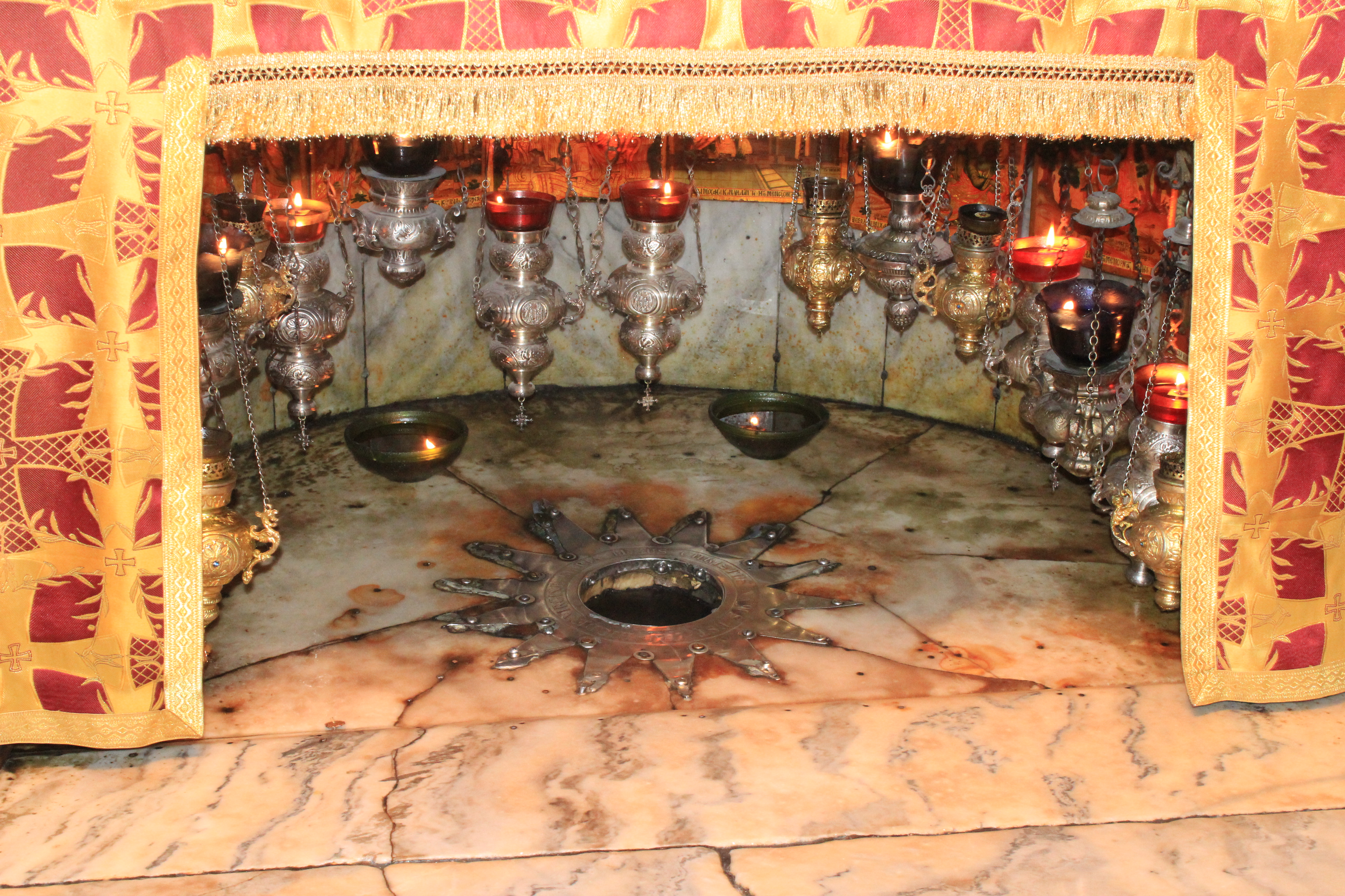 عيد الميلاد المجيد (غ)