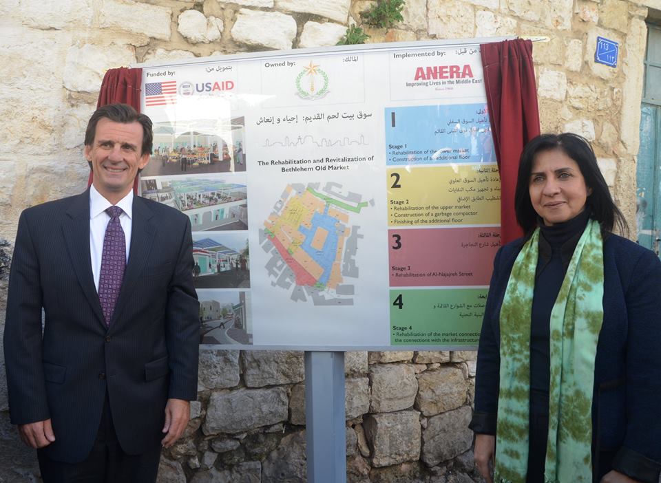 بتمويل من الوكالة الأمريكية وبتنفيذ مؤسسة "أنيرا"  بلدية بيت لحم تطلق أعمال إعادة تأهيل سوق بيت لحم 