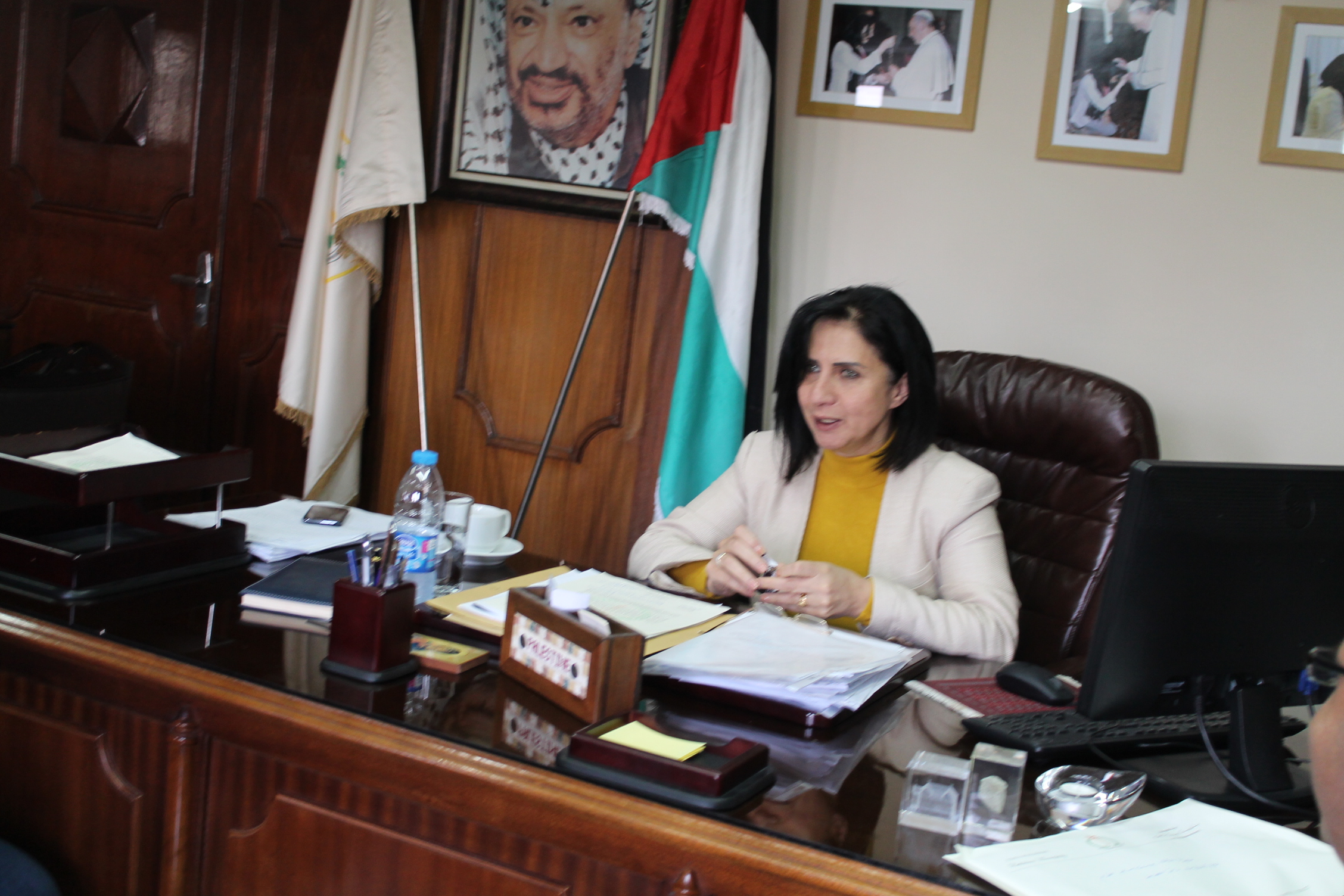 رئيسة بلدية بيت لحم تلتقي أعضاء فرقة Rock the Pipes