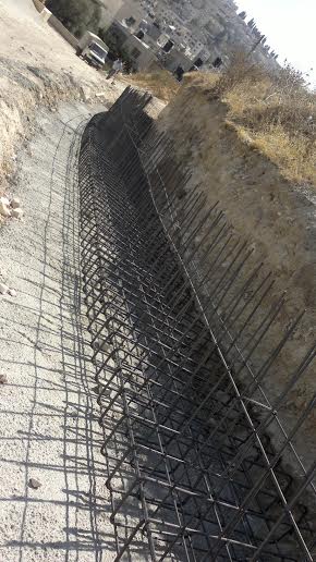 رئيسة بلدية بيت لحم تقوم بجولة لتفقد سير أعمال تعبيد شوارع بيت لحم