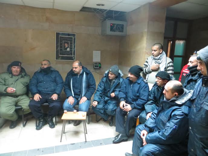 مجموعة من الشخصيات الاعتبارية تزور غرفة طوارىء بلدية بيت لحم وتثمن الجهود 