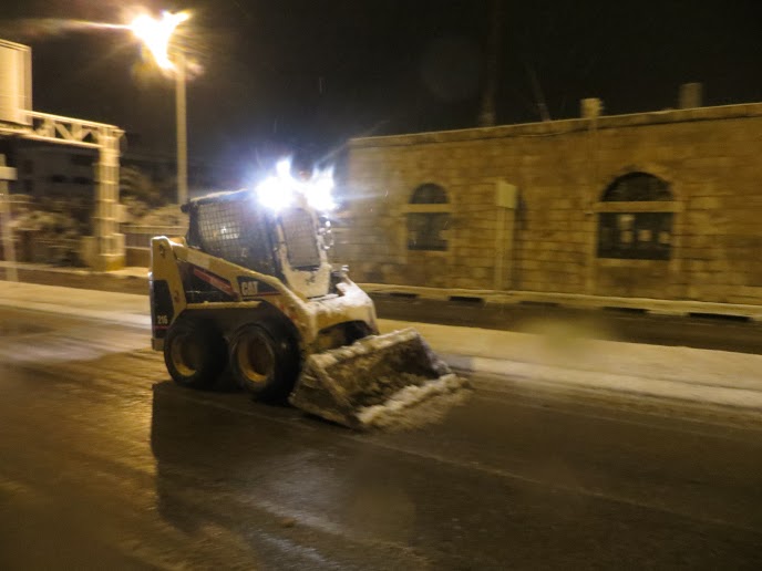 غرفة طوارىء بلدية بيت لحم تسيطر على حالات الطوارىء وتقدم المساعدة المطلوبة