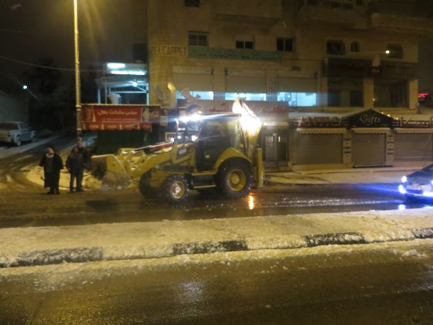 غرفة طوارىء بلدية بيت لحم تسيطر على حالات الطوارىء وتقدم المساعدة المطلوبة