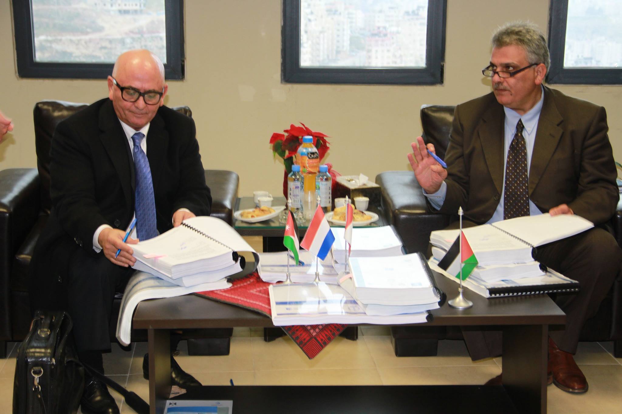 اتفاقية لاعادة تأهيل شبكات المياه والصرف الصحي لبيت لحم –بيت جالا وبيت ساحور