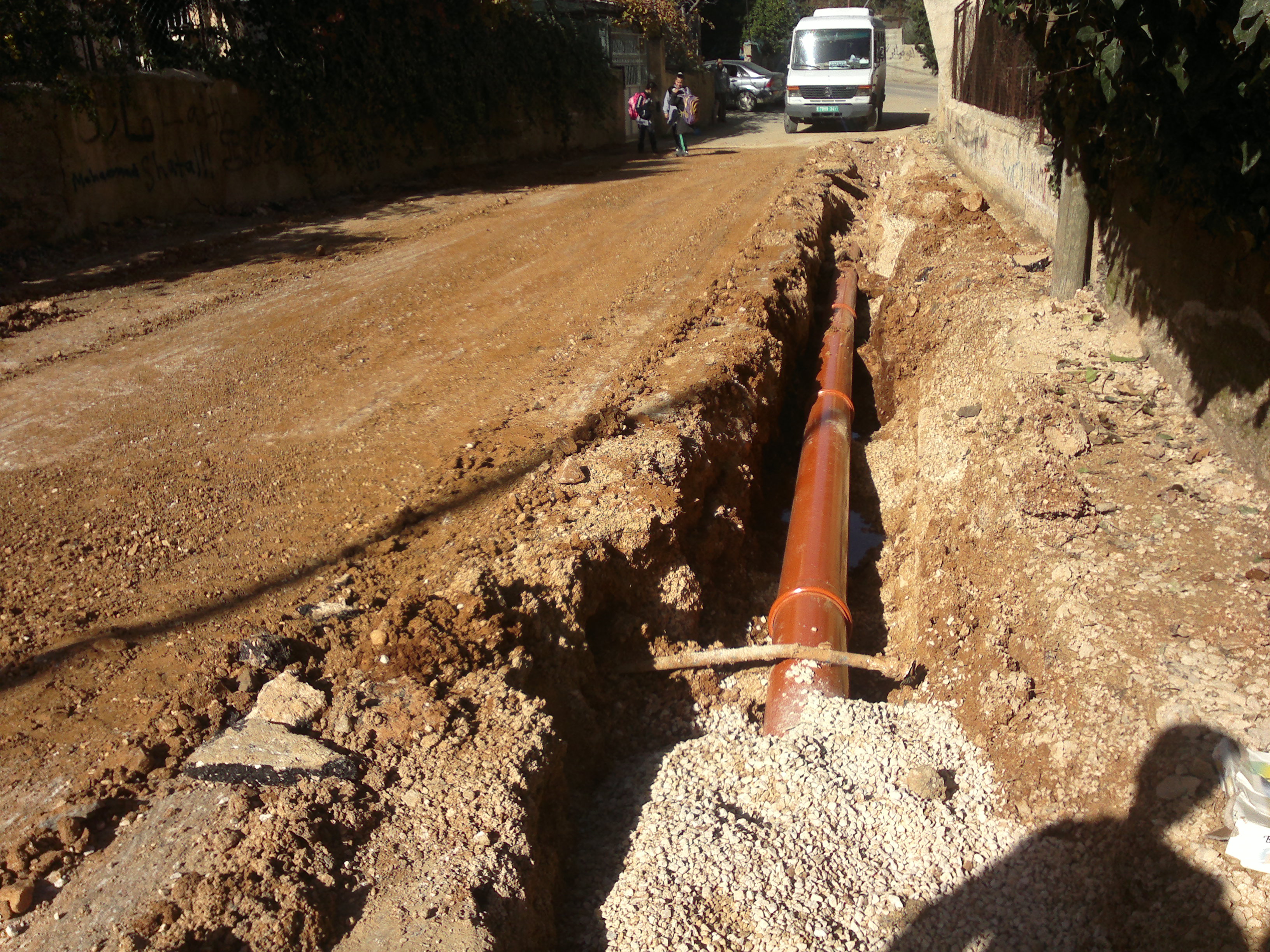 تعبيد شارع الجبل بالاضافة الى أعمال رئيسية أخرى