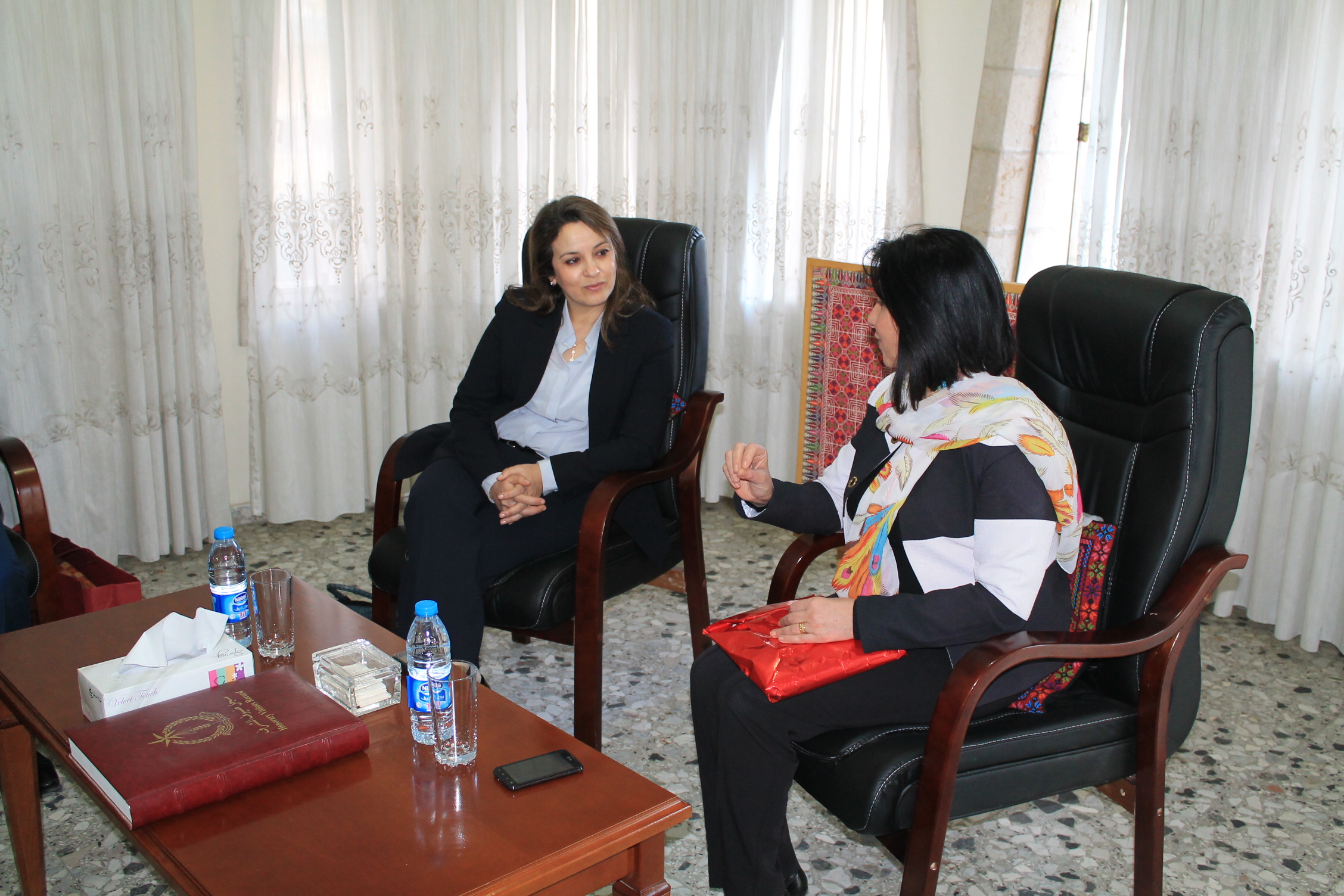 رئيسة بلدية بيت لحم تستقبل وزيرة المياه المغربية شرفات افيلال والوفد المرافق