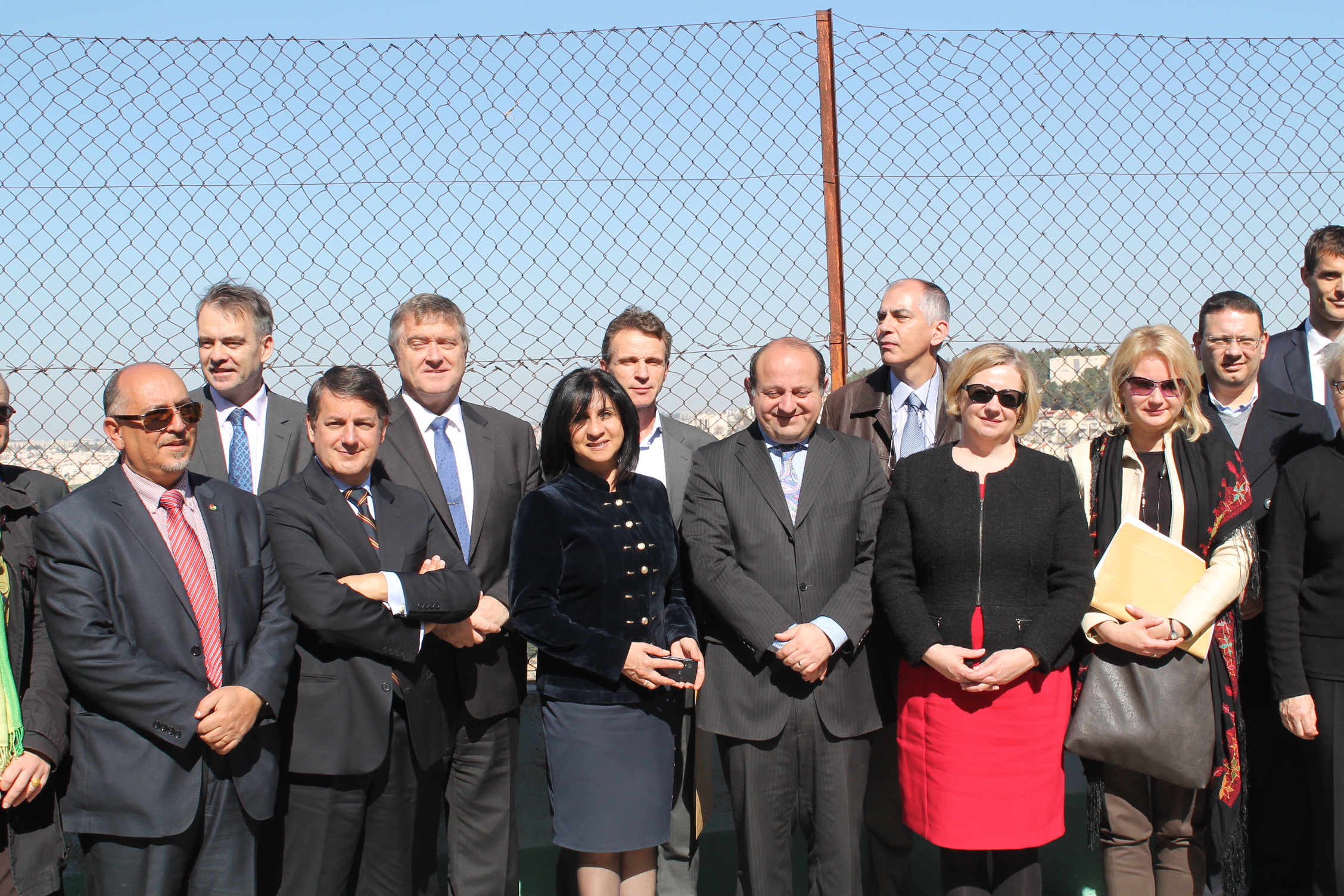  بابون تبدي تخوفها من قضية كريمزان وتطالب رؤساء بعثات الاتحاد الاوروبي بالضغط للحيولة دون بناء الجدار