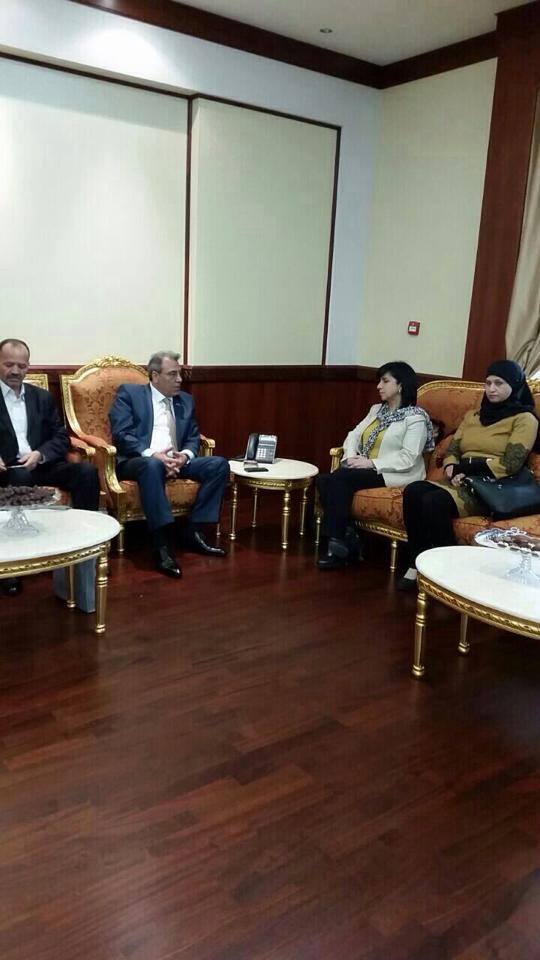 بابون والوفد المرافق يلبون دعوة شركة اتحاد المقاولين لزيارة دولة الإمارات العربية المتحدة، ويلتقون بمعالي الشيخ آل نهيان وزير الثقافة والشباب وتنمية المجتمع