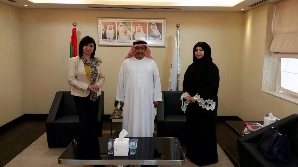 بابون والوفد المرافق يلبون دعوة شركة اتحاد المقاولين لزيارة دولة الإمارات العربية المتحدة، ويلتقون بمعالي الشيخ آل نهيان وزير الثقافة والشباب وتنمية المجتمع