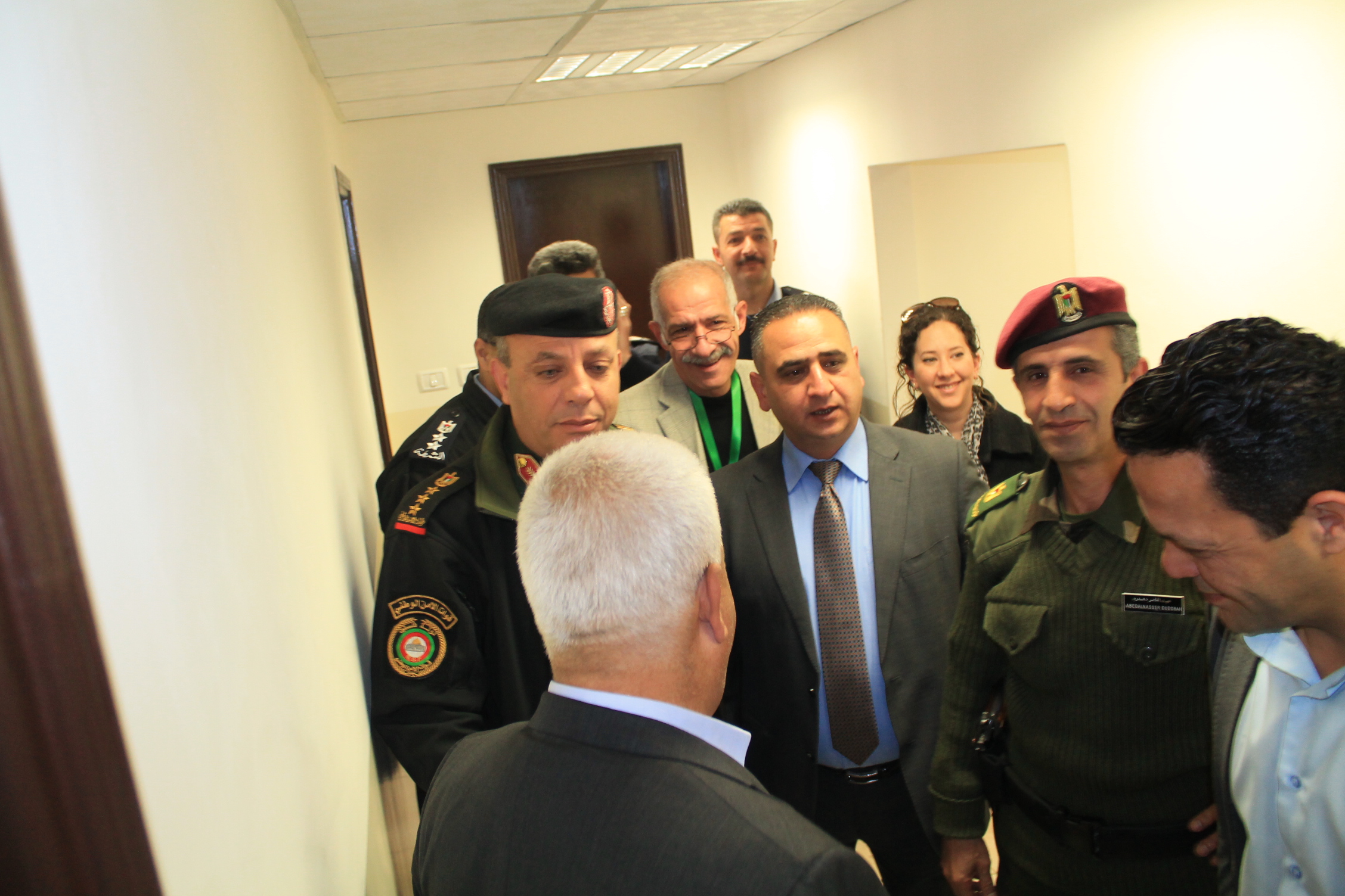 بلدية بيت لحم تحتفل مع شرطة بيت لحم باعادة تأهيل مركز شرطة المدينة