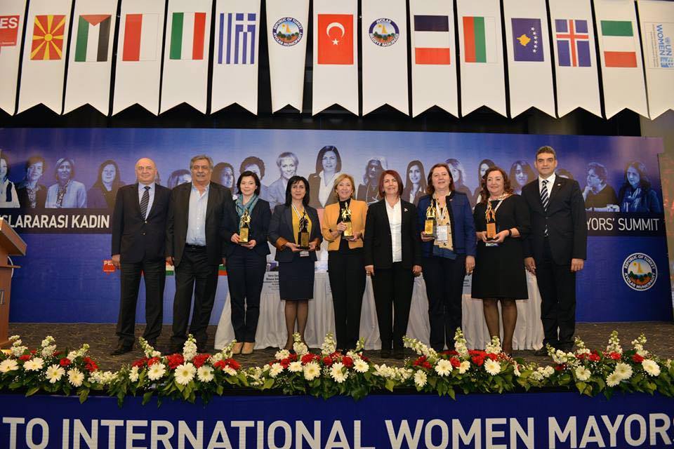 رئيسة بلدية بيت لحم تشارك في قمة رئيسات البلديات الدولي في تركيا 