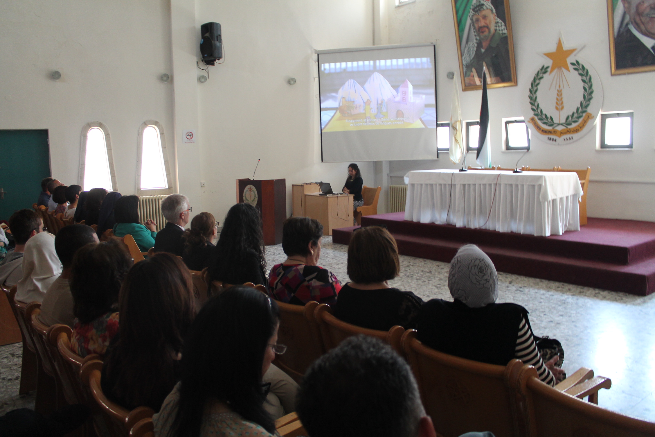 بلدية بيت لحم تستضيف حفل إطلاق أفلام متحركة شارك بها أطفال حضانة العائلة المقدسة/ الكريش