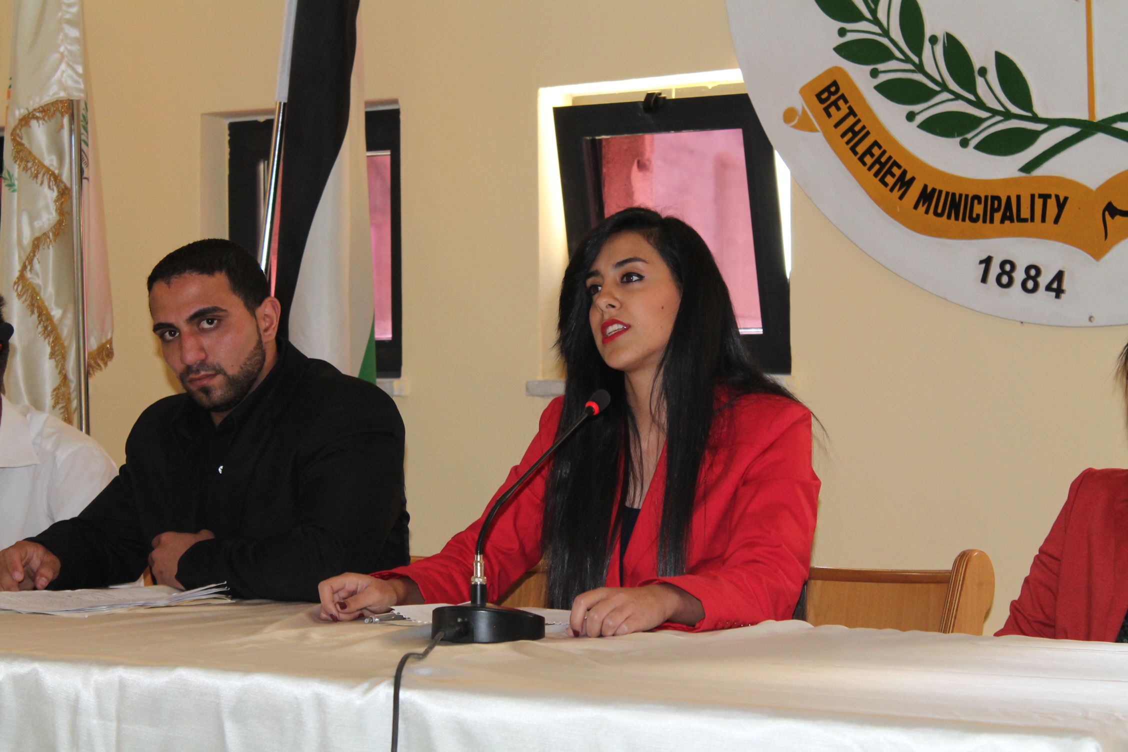 بلدية بيت لحم تنظم المناظرة الانتخابية الخاصة بالمجلس المحلي الشبابي في بيت لحم 