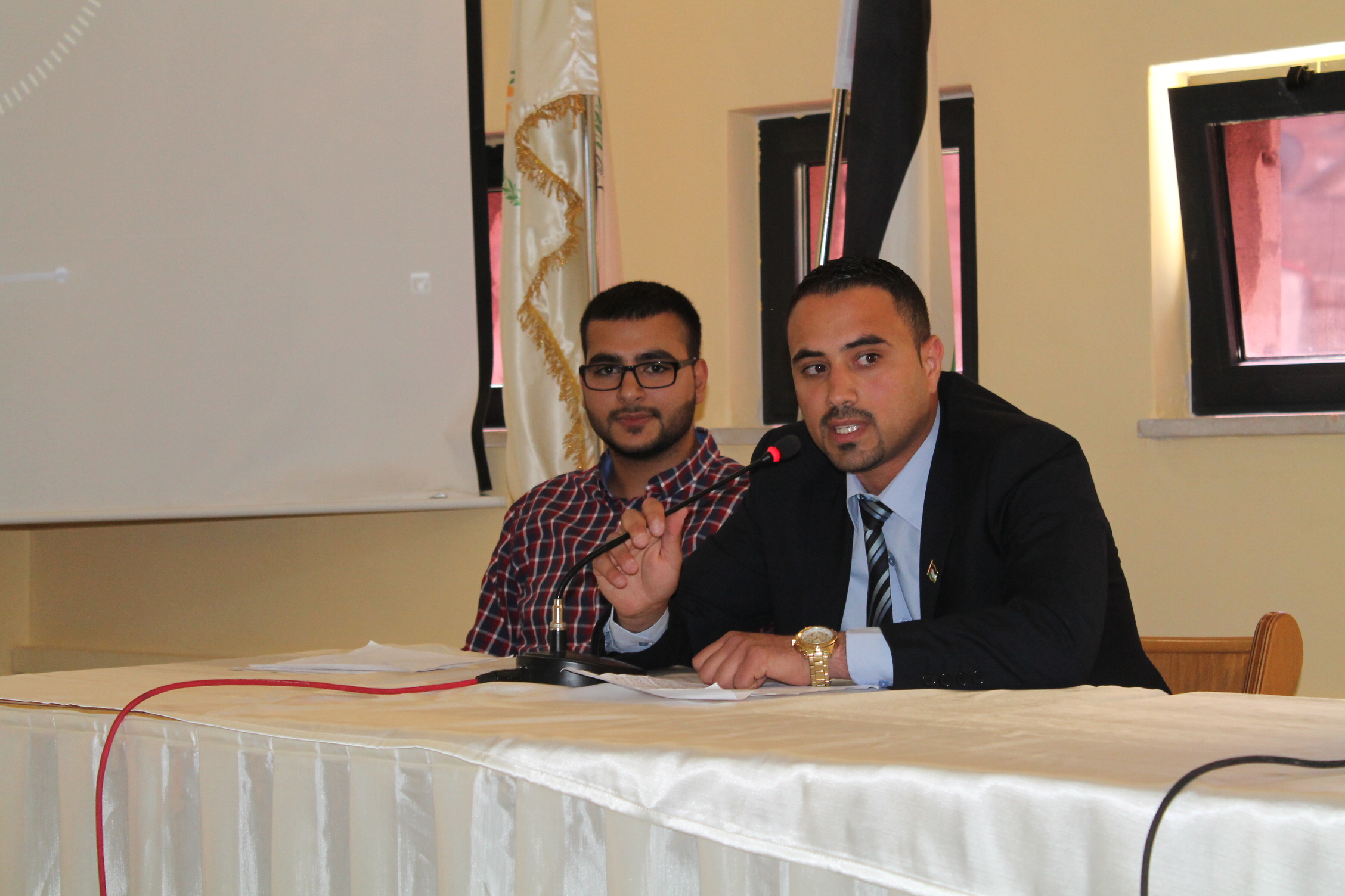 بلدية بيت لحم تنظم المناظرة الانتخابية الخاصة بالمجلس المحلي الشبابي في بيت لحم 