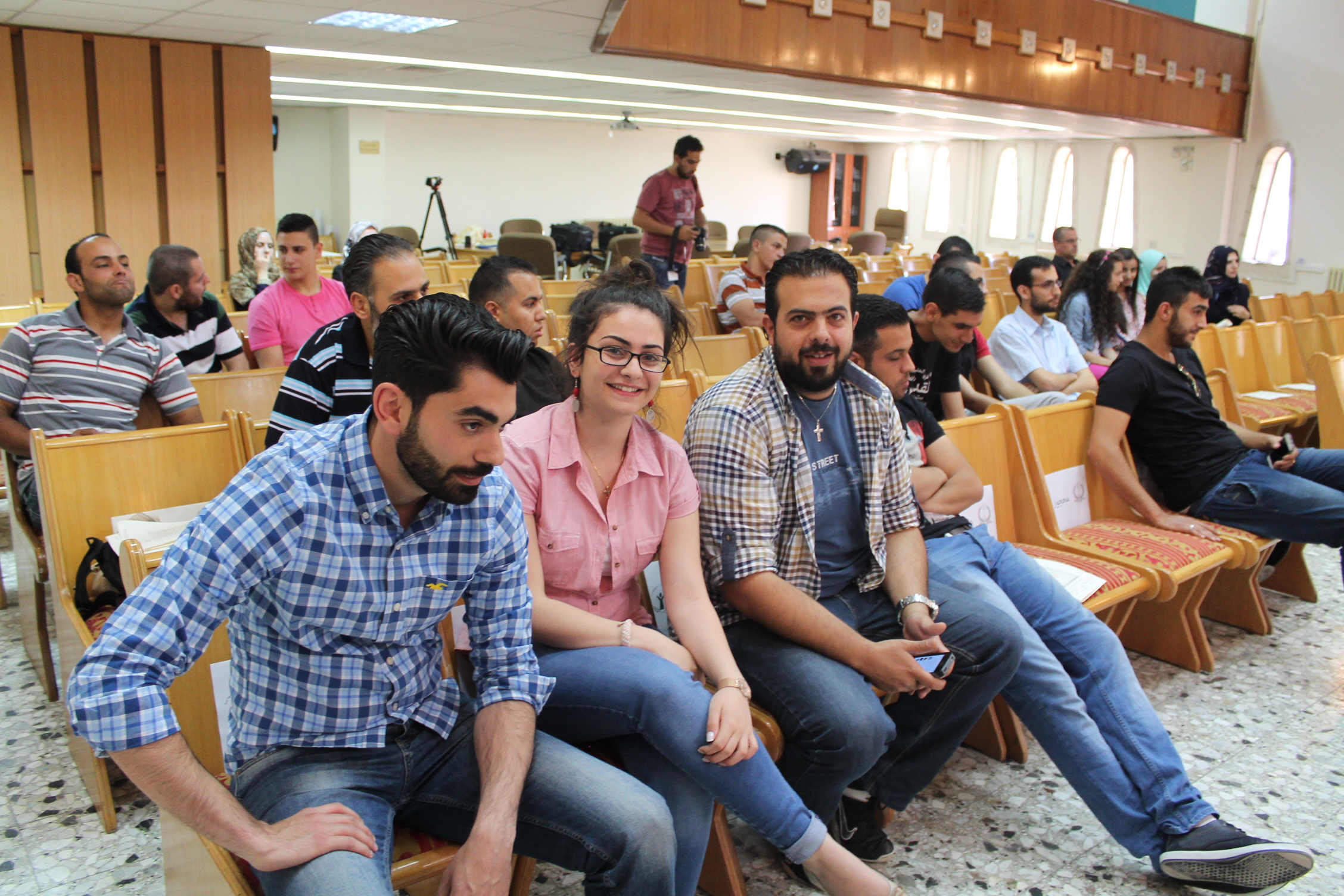 بلدية بيت لحم تنظم المناظرة الانتخابية الخاصة بالمجلس المحلي الشبابي في بيت لحم 