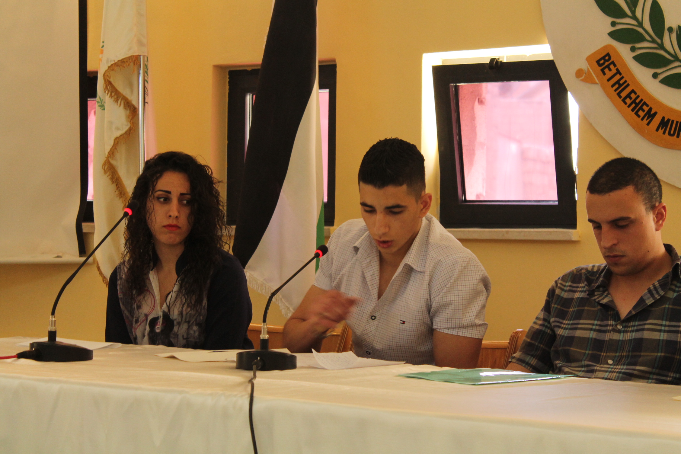 بلدية بيت لحم تنظم المناظرة الانتخابية الخاصة بالمجلس المحلي الشبابي في بيت لحم 