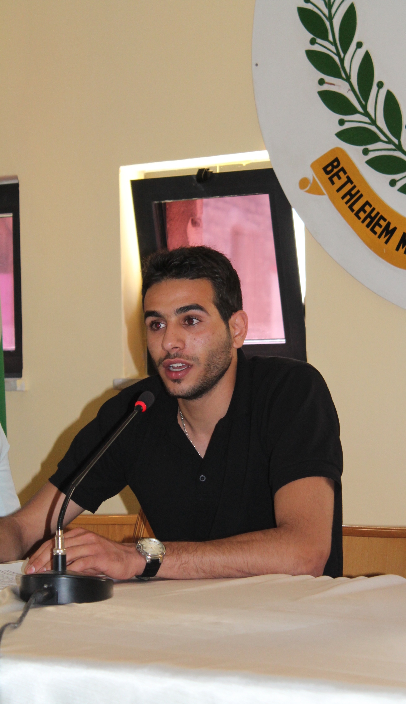 بلدية بيت لحم تنظم المناظرة الانتخابية الخاصة بالمجلس المحلي الشبابي في بيت لحم 