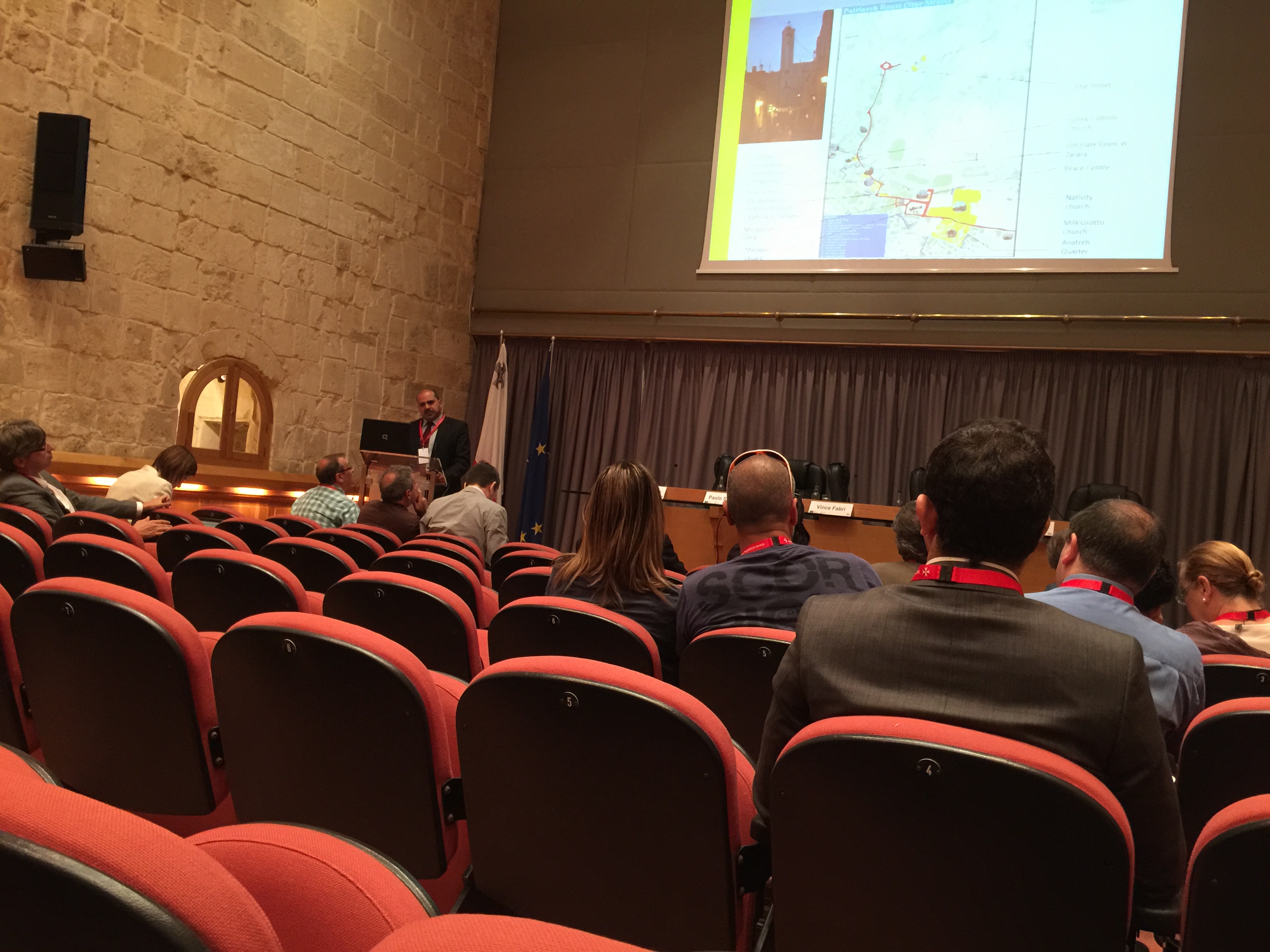 وفد فلسطيني يضم ممثلين عن بلدية بيت لحم يشارك في مؤتمر خاص بالسياحة المجتمعية في مالطا