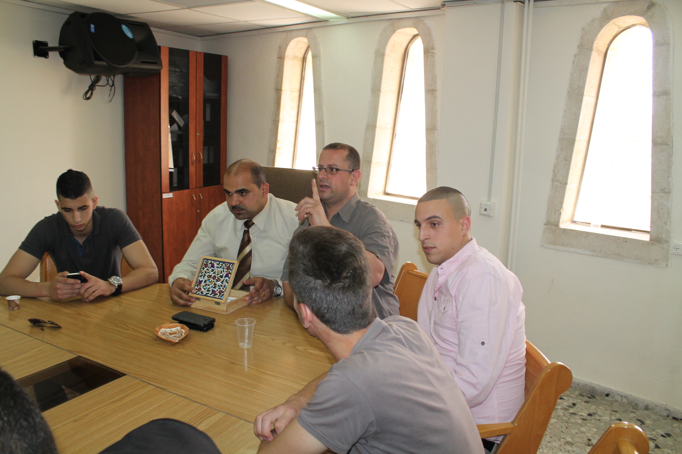 إنتخاب إيليا نصار رئيساً للمجلس المحلي الشبابي في مدينة بيت لحم 