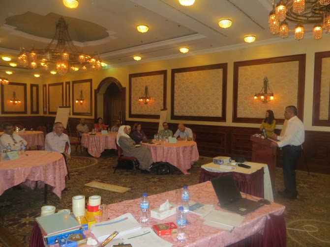 مدراء دوائر بلدية بيت لحم يستعرضون تجربة البلدية في التخطيط الإستراتيجي والتنمية الإقتصادية المحلية