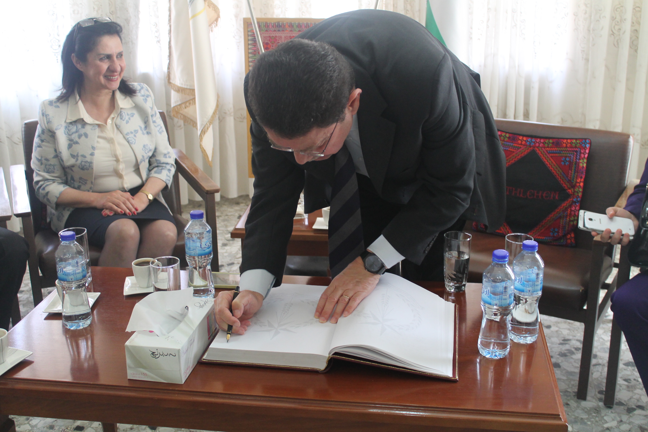 رئيسة بلدية بيت لحم تستقبل الأمين العام لمنظمة السياحة العالمية ووزيري السياحة والآثار الأردني والفلسطيني