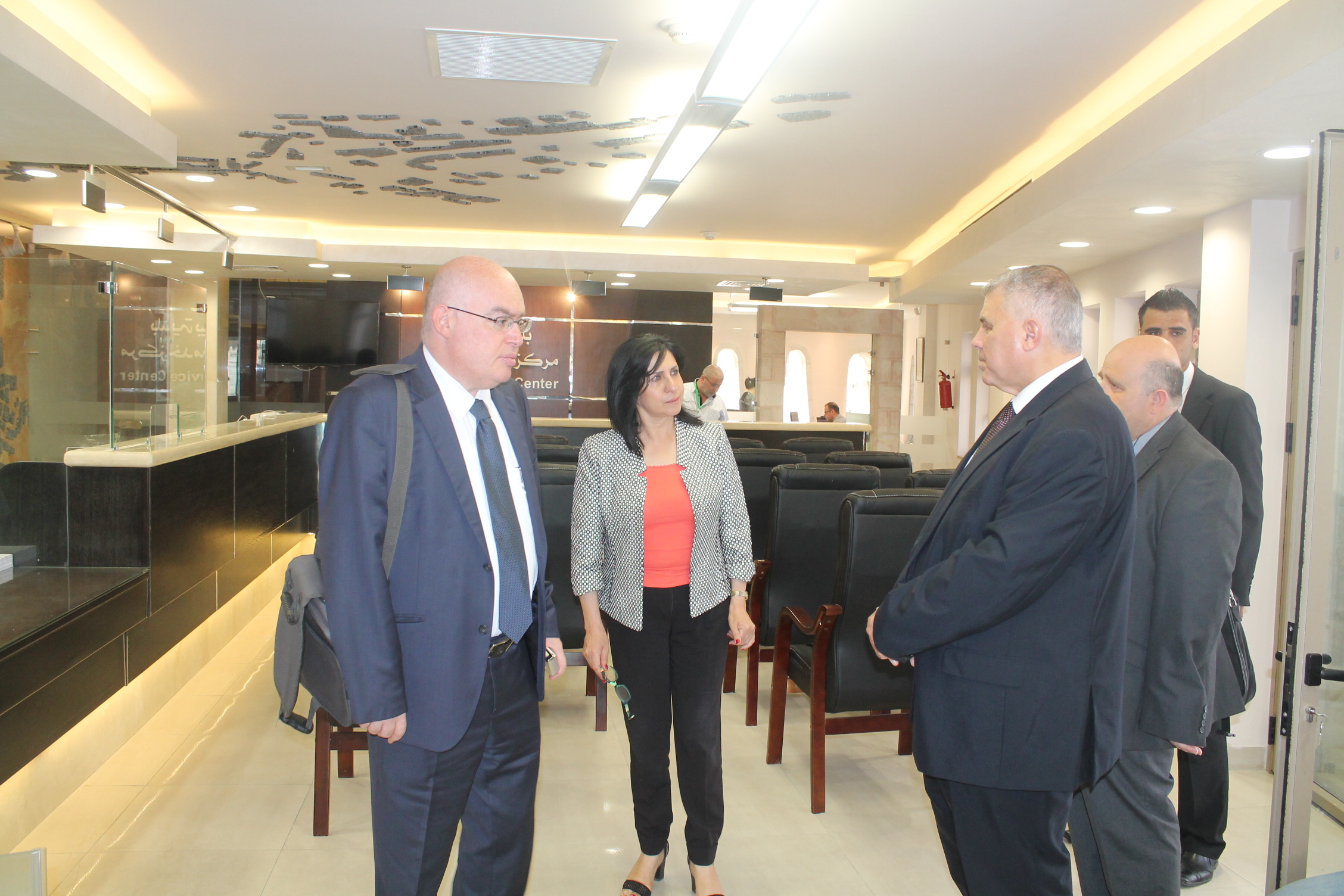 الوزير المالطي د. أنطون ريفالو يزور بلدية بيت لحم