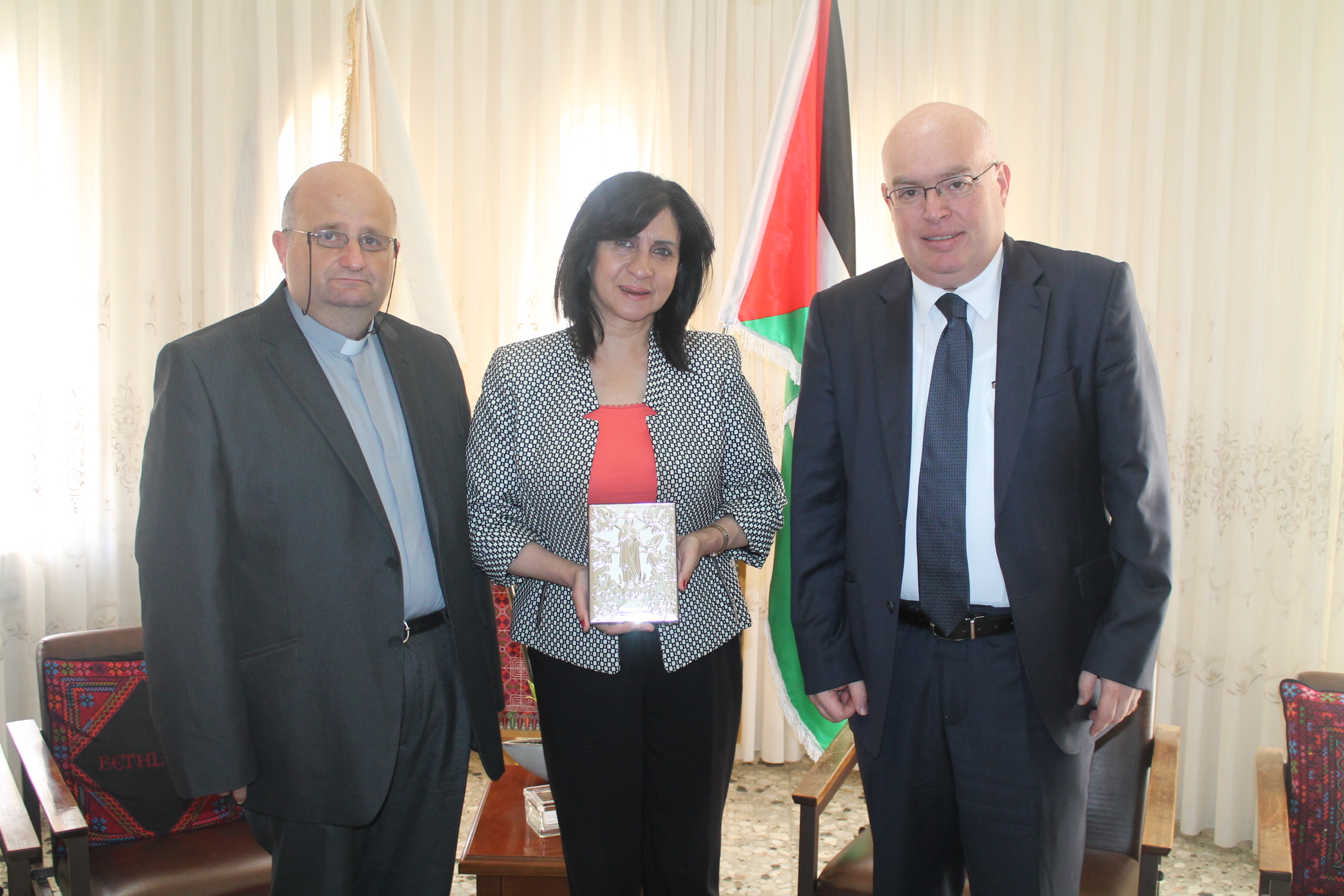 الوزير المالطي د. أنطون ريفالو يزور بلدية بيت لحم