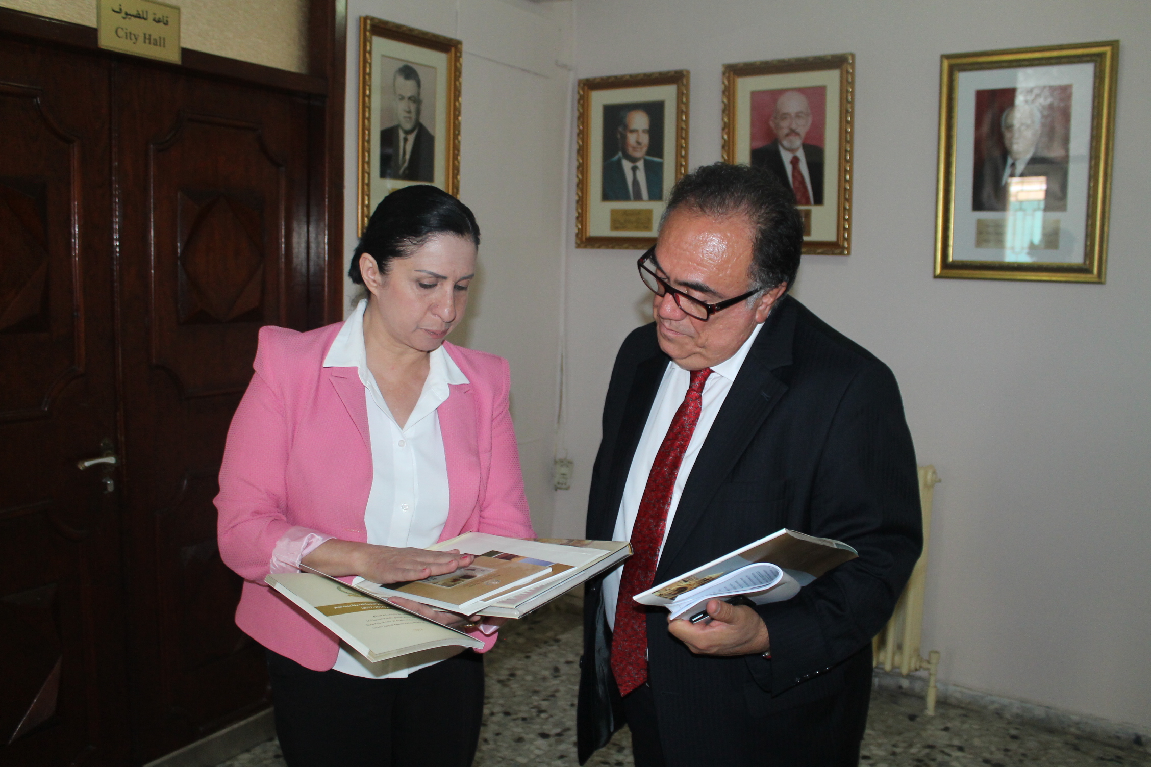 سفير المسكيك في فلسطين يزور رئيسة بلدية بيت لحم لدراسة أفق التعاون المستقبلي 