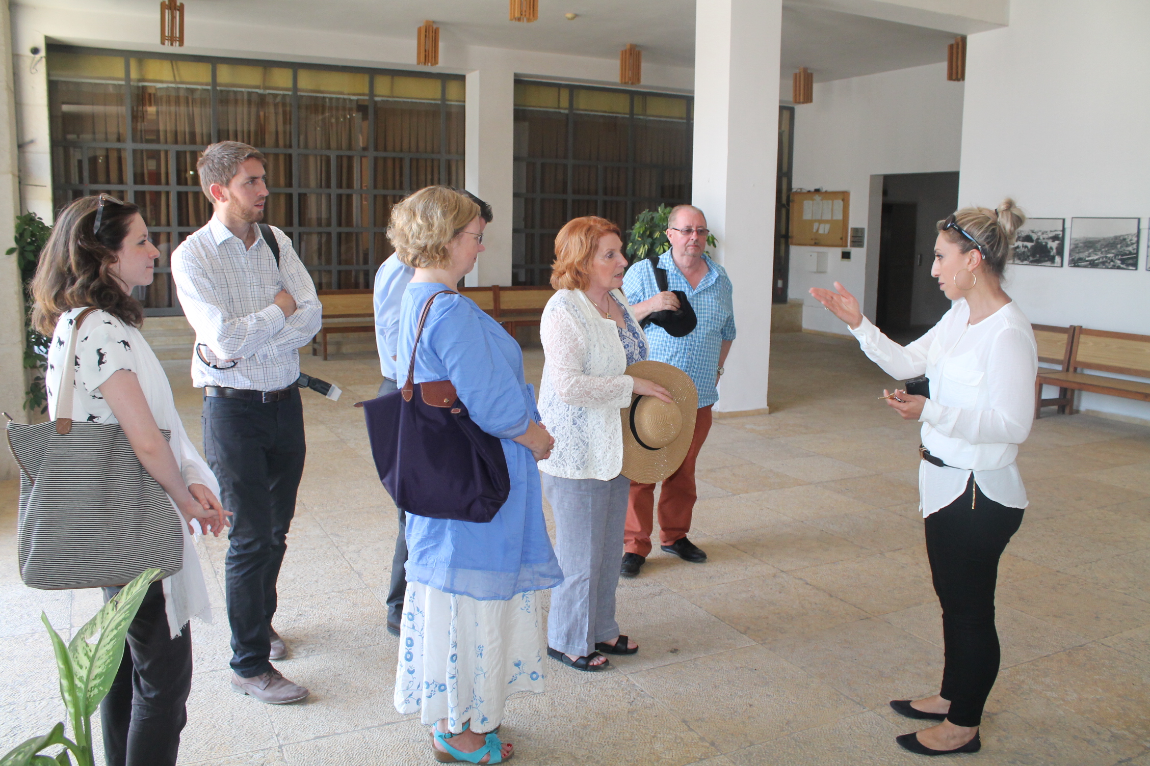 وزيرة الصحة الايرلندية تلتقي برئيسة بلدية بيت لحم