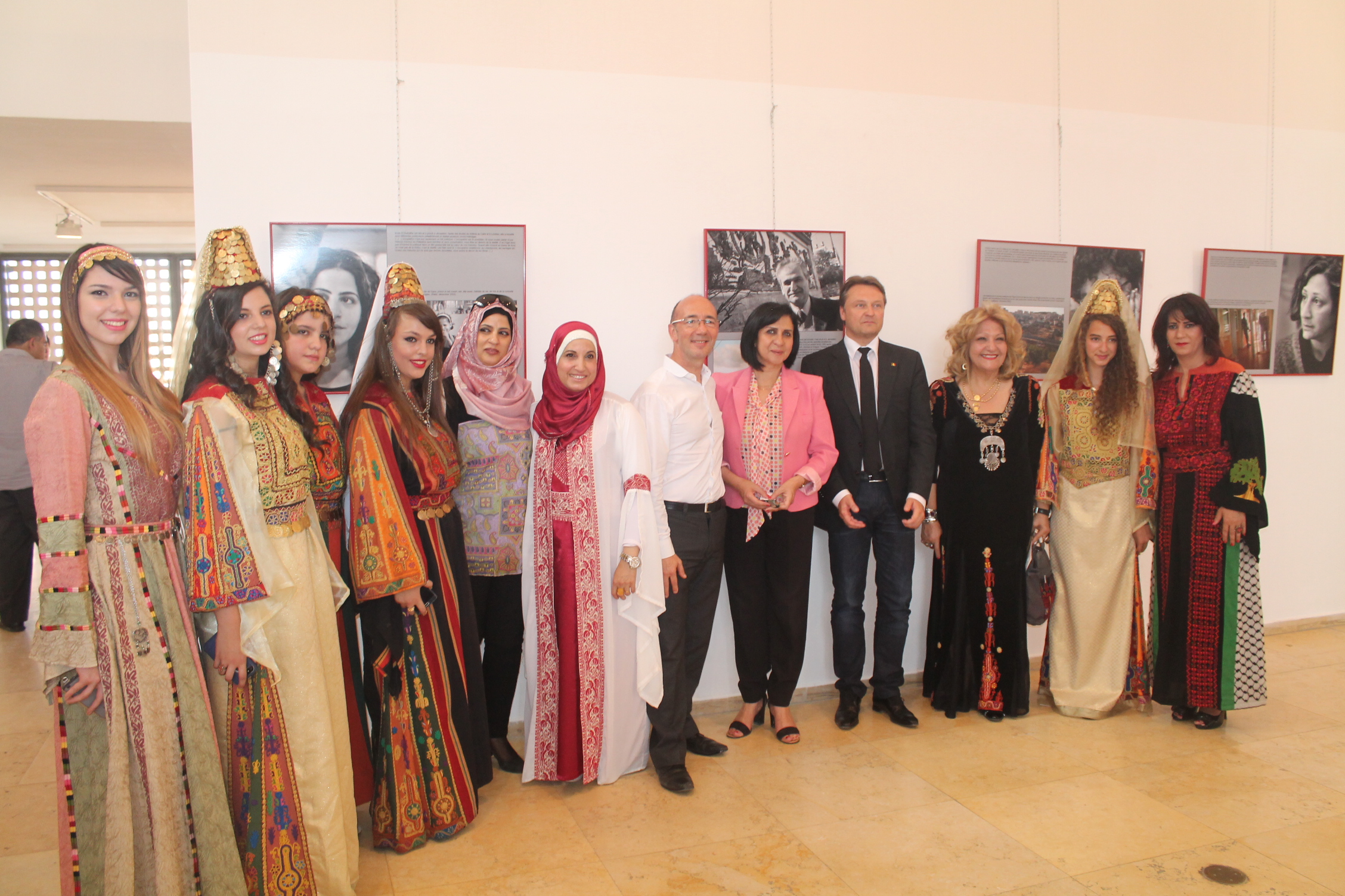 وفد من مقاطعة  أينو البلجيكية يزور بلدية بيت لحم  