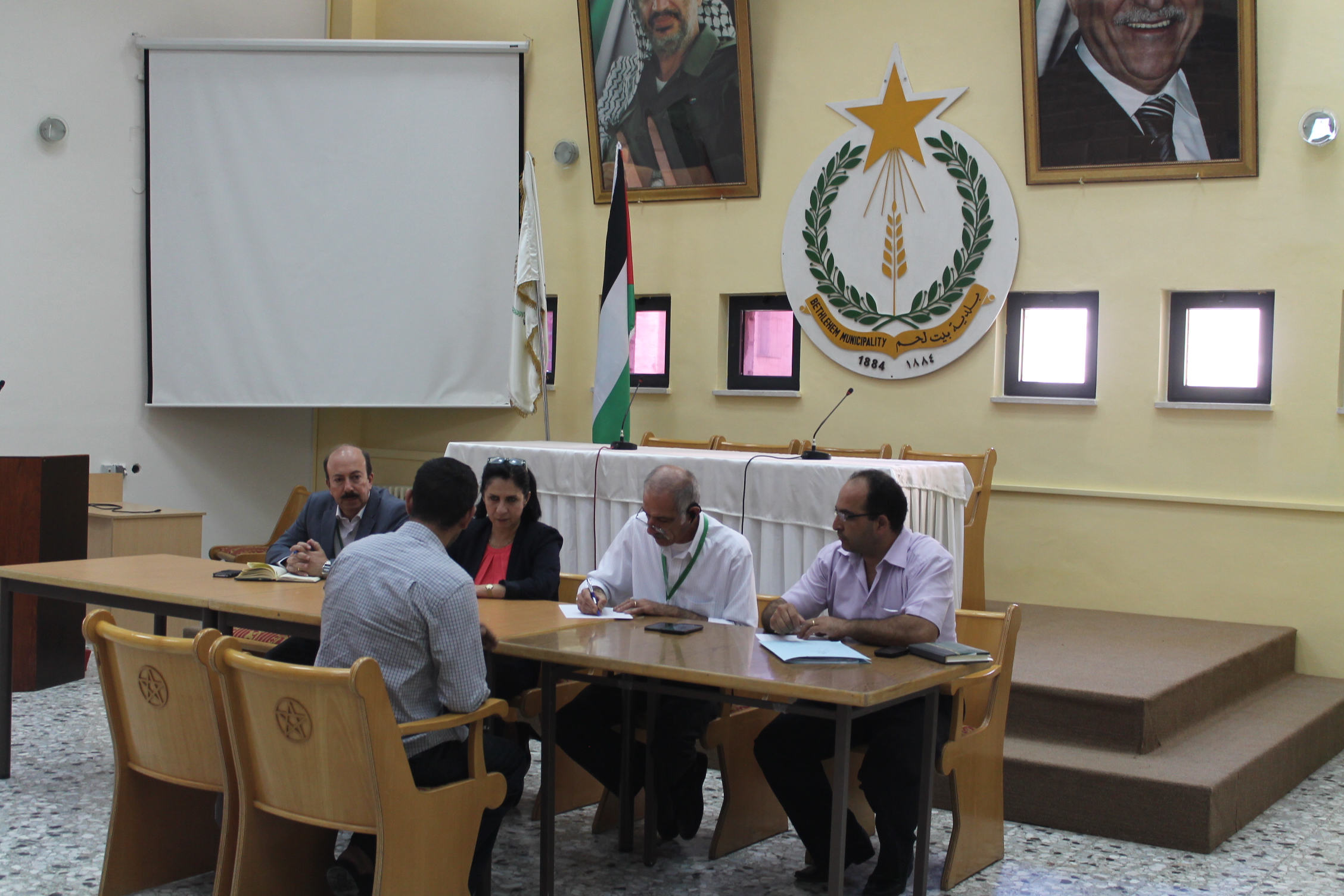 بلدية بيت لحم تعقد لقاء عاماً مع المواطنين لمناقشة المواضيع الطارئة الخاصة بهم