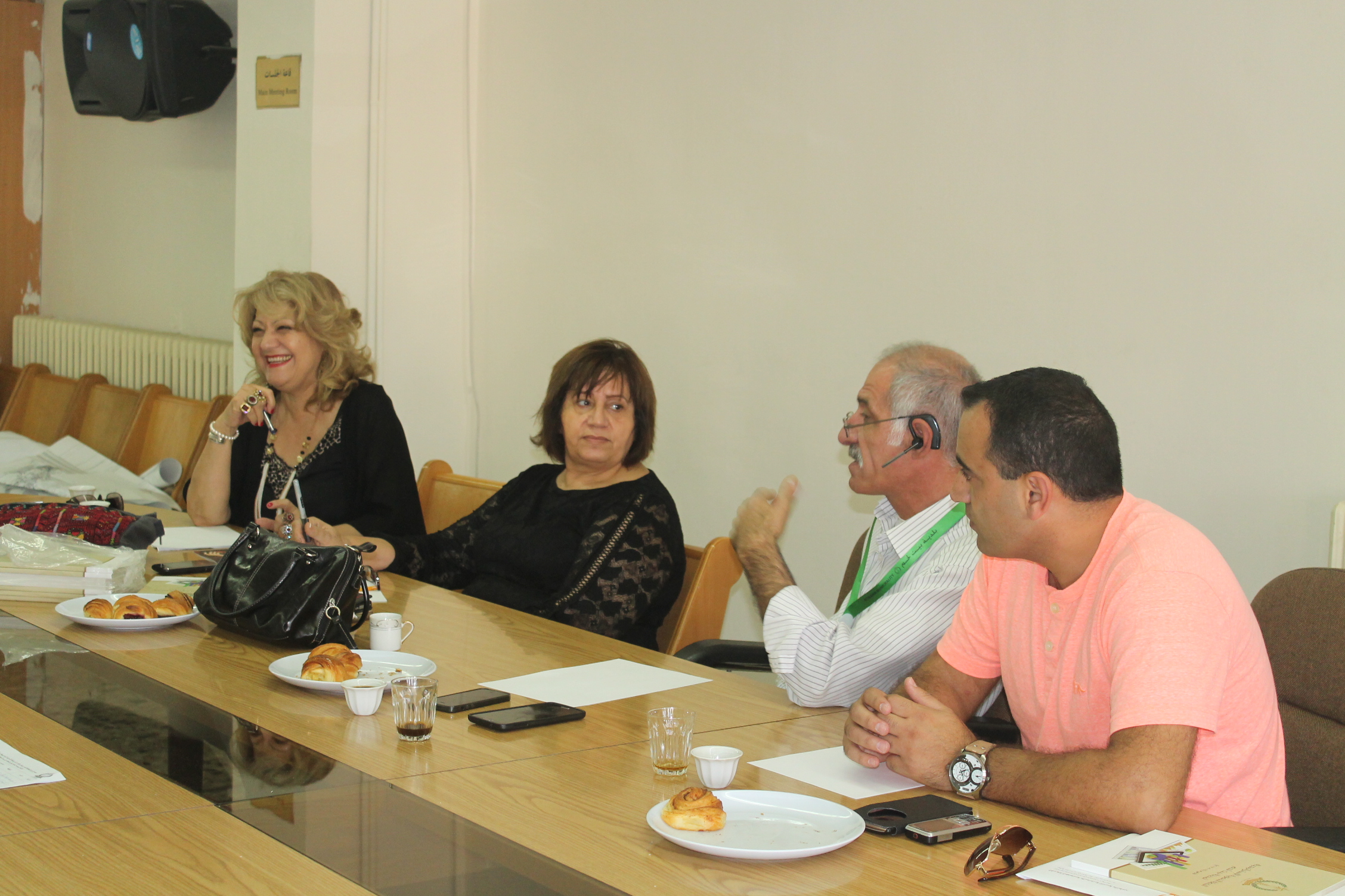 بلدية بيت لحم تعقد اجتماعا لأعضاء فريق التخطيط الأساسي ومنسقي لجان العمل التخصصية لتعديل الإطار الزمني للخطة التنموية الإستراتيجية للمدينة 