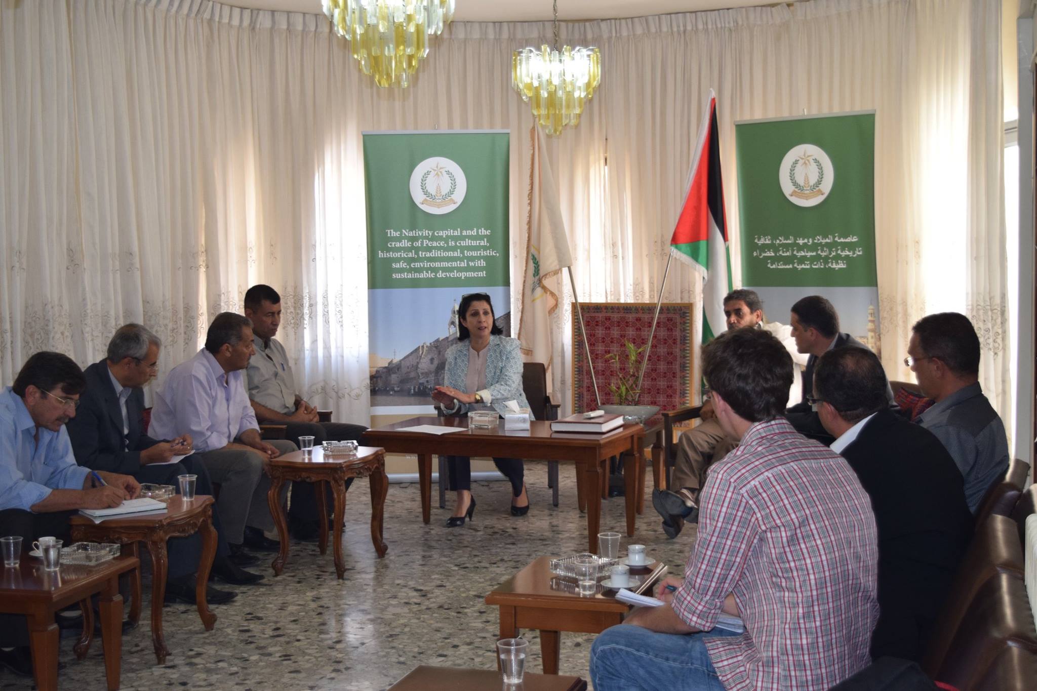 إجتماع في بلدية بيت لحم حول اخر التطورات والمستجدات الخاصة بمشروع تأهيل شبكة المجاري في بيت لحم