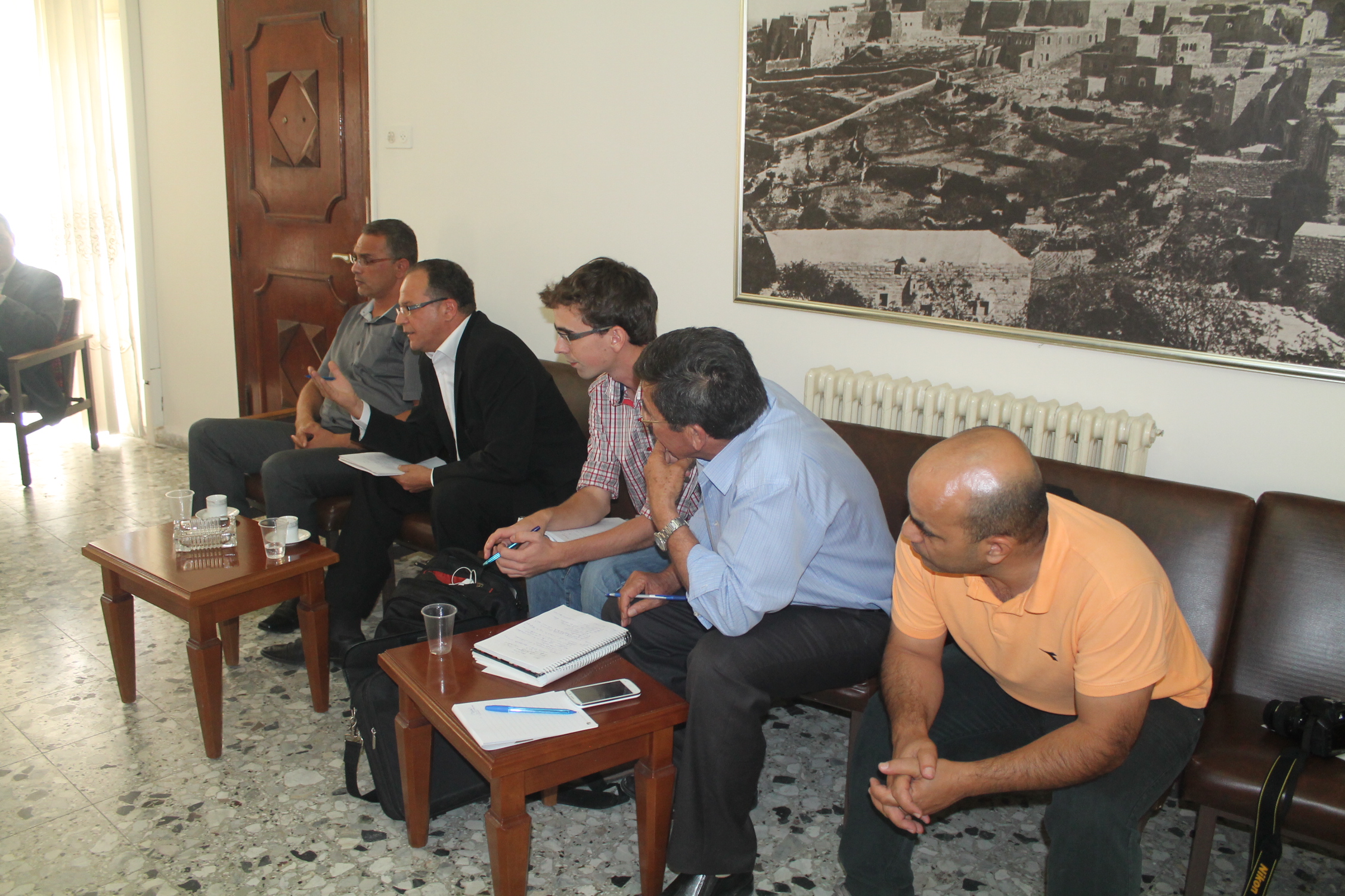 إجتماع في بلدية بيت لحم حول اخر التطورات والمستجدات الخاصة بمشروع تأهيل شبكة المجاري في بيت لحم