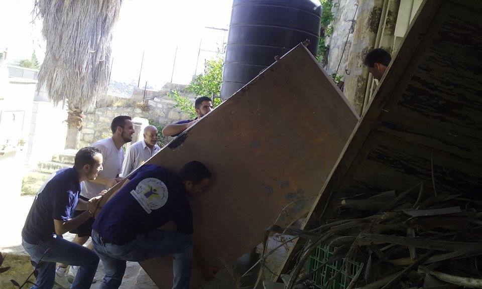 مجلس شبابي بيت لحم يشارك في تنظيف مقبرة الأرمن