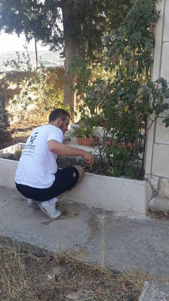 مجلس شبابي بيت لحم يشارك في تنظيف مقبرة الأرمن
