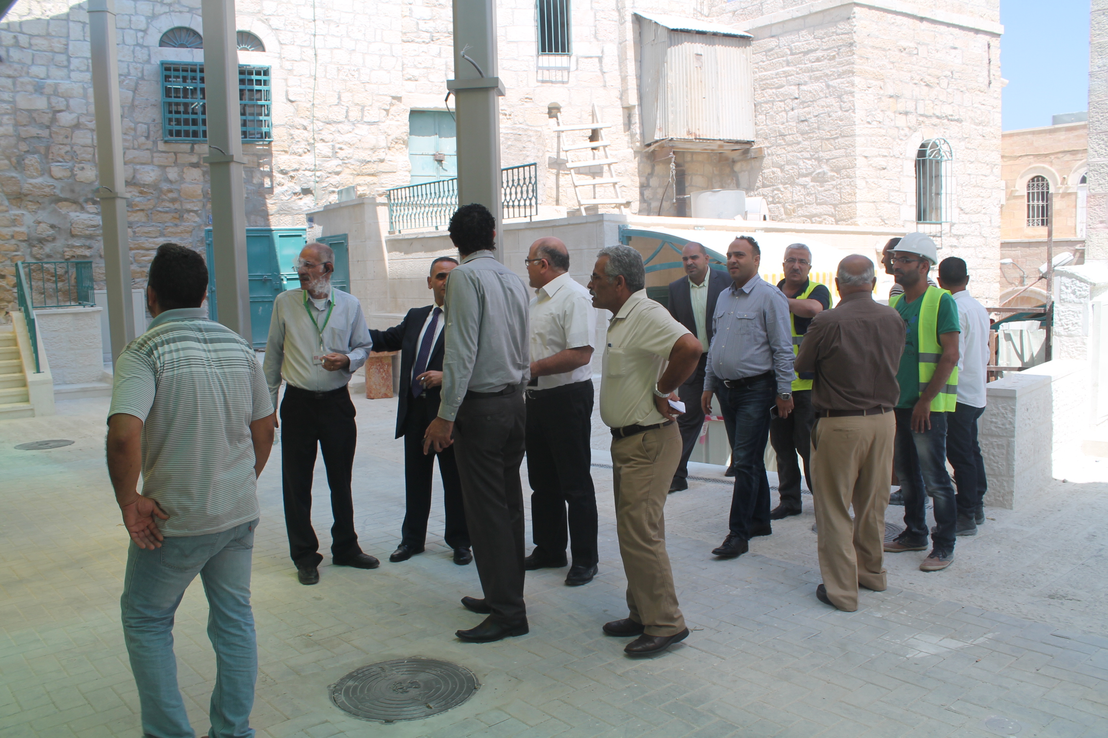 بلدية بيت لحم تبدي ملاحظاتها الهندسية لمؤسسة أنيرا  منفذة مشروع السوق تحضيرا  لإستلام مقاطع منه قريبا