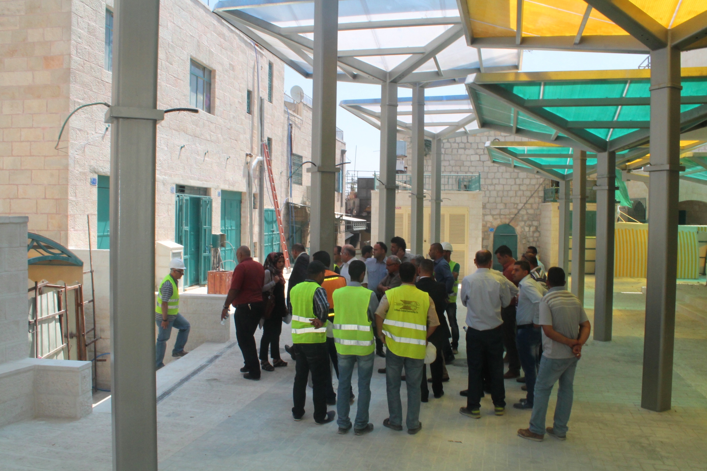 بلدية بيت لحم تبدي ملاحظاتها الهندسية لمؤسسة أنيرا  منفذة مشروع السوق تحضيرا  لإستلام مقاطع منه قريبا