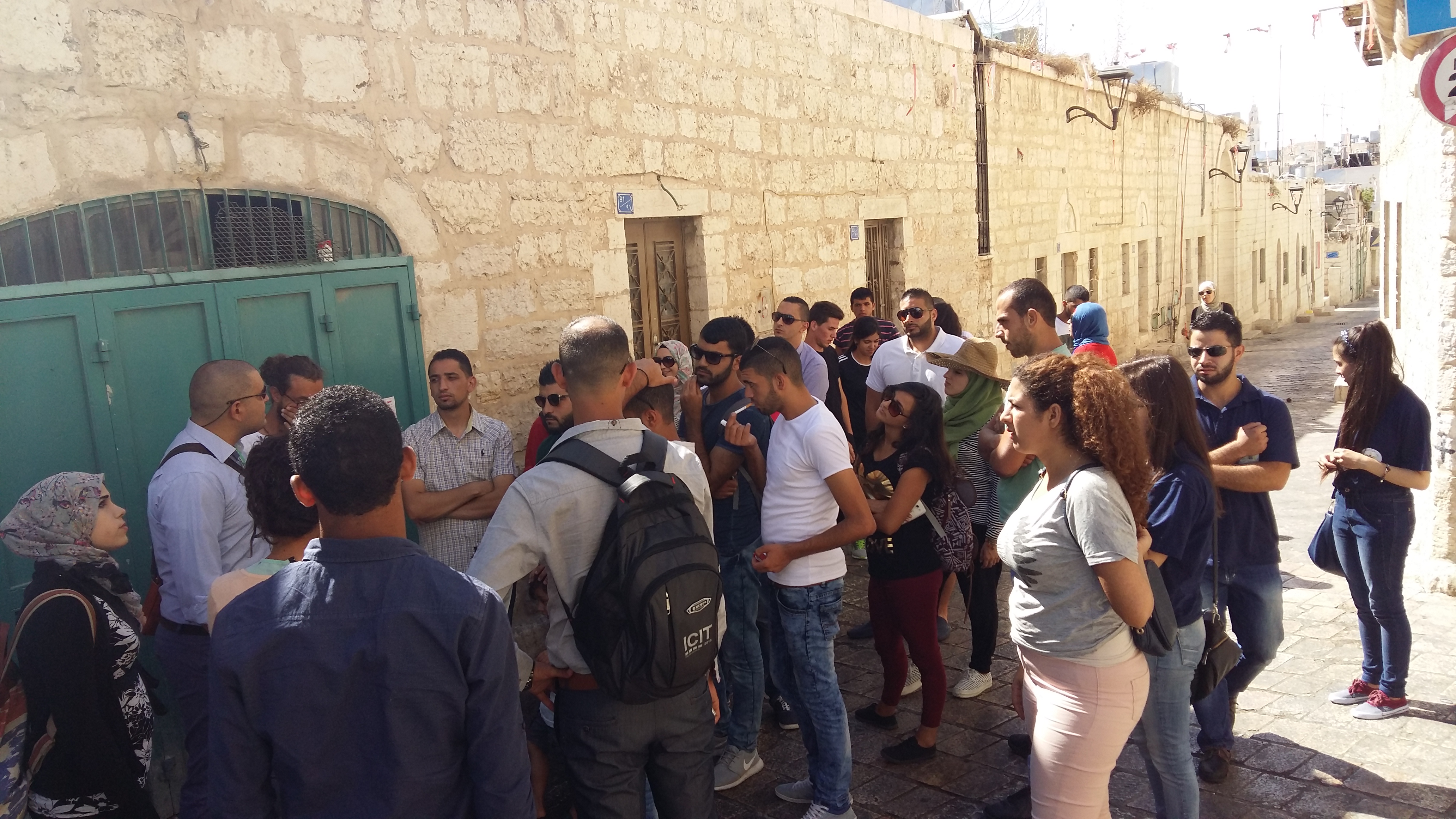 بلدية بيت لحم والمجلس الشبابي يستقبلون المشاركين في ملتقى رام الله الدولي 