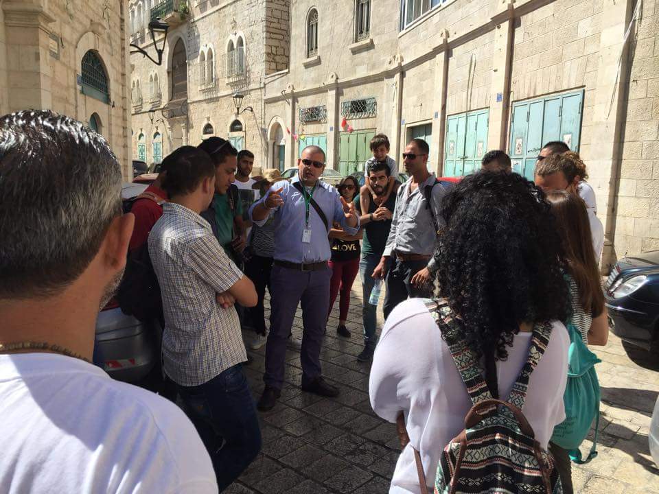 بلدية بيت لحم والمجلس الشبابي يستقبلون المشاركين في ملتقى رام الله الدولي 