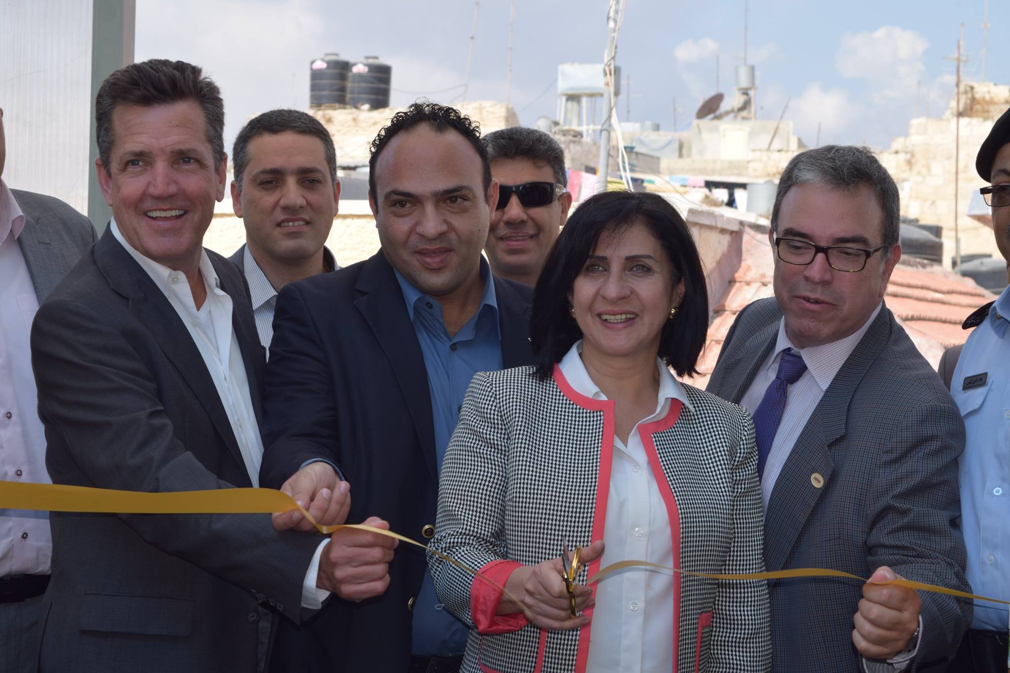 بلدية بيت لحم تستلم  المراحل المكتملة  من مشروع  سوق بيت لحم  وتطلق عدداً من مشاريعها الأخرى وتضع حجر الأساس لمشروع حديقة البيارة