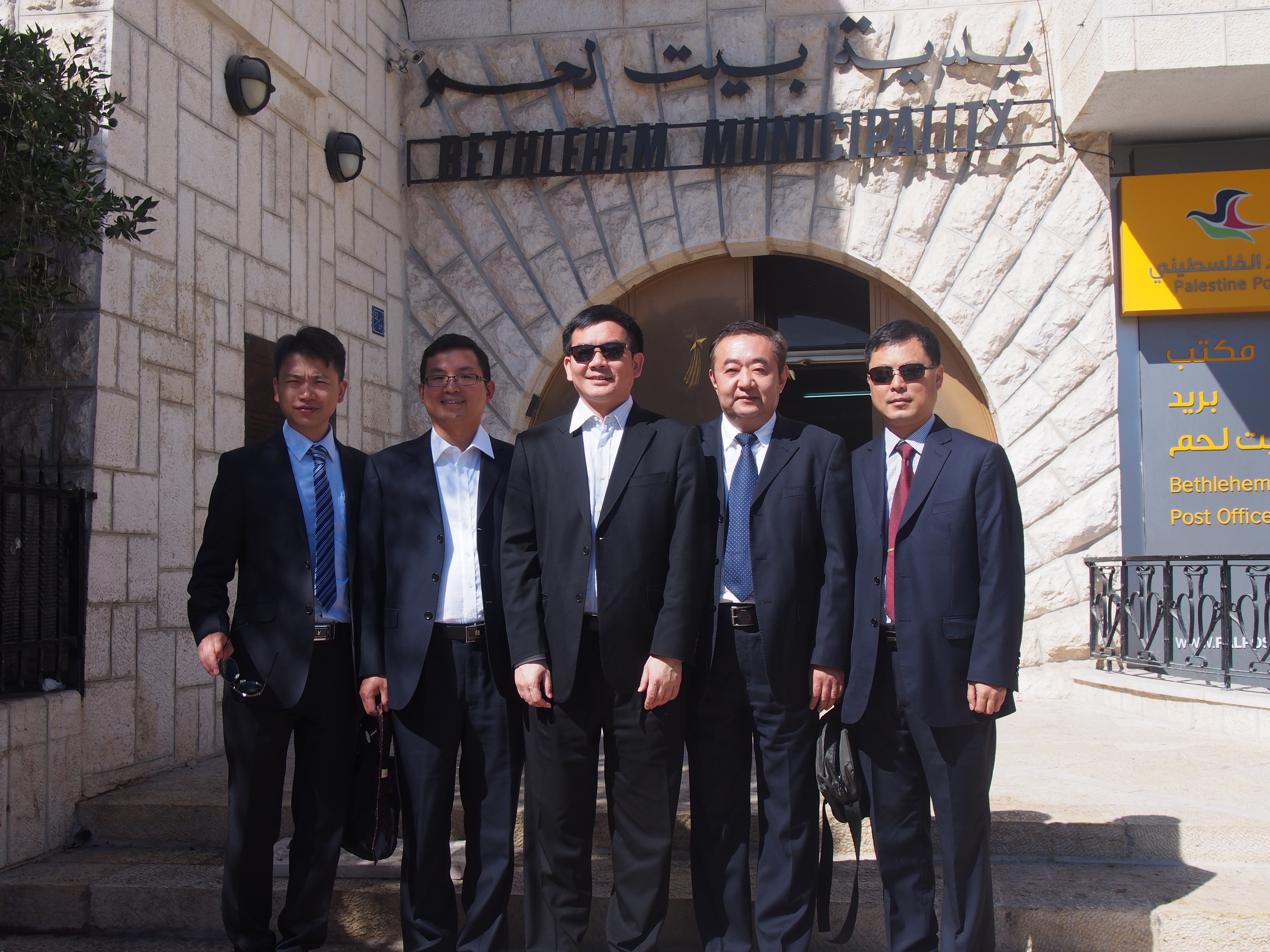 وفد من مدينة تشنغدو الصينية يزور بلدية بيت لحم بهدف تعزيز العلاقات والتبادل الثقافي