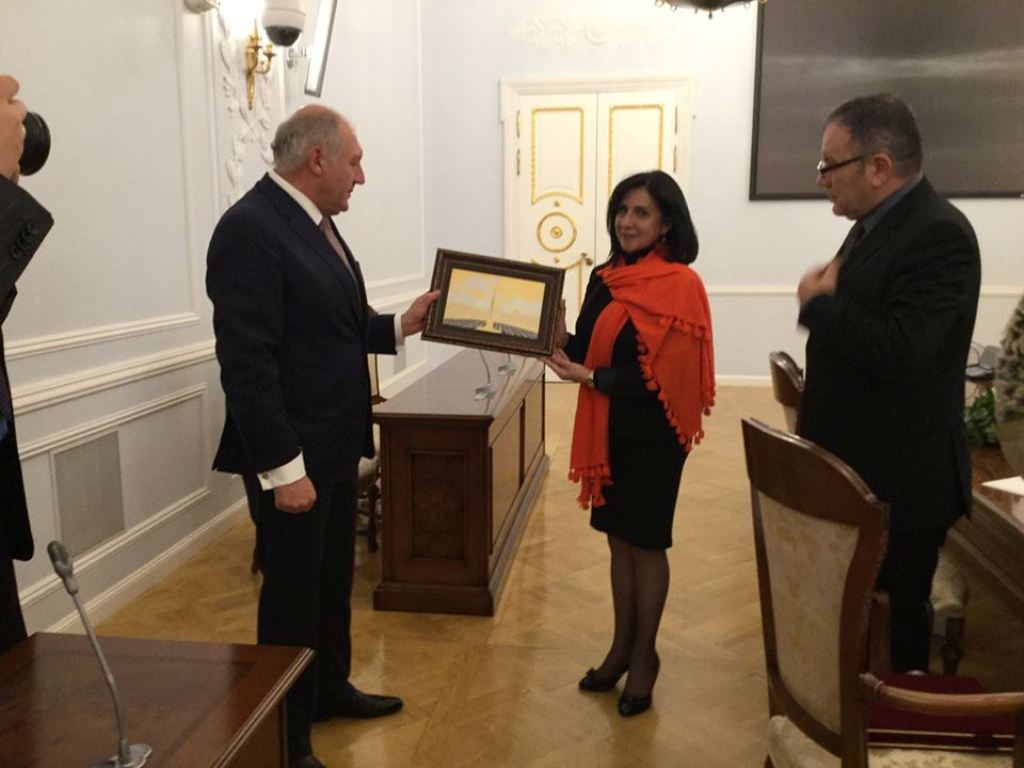 بابون تلتقي نائب محافظ سانت بطرسبورغ وتبحث سبل التعاون المشترك