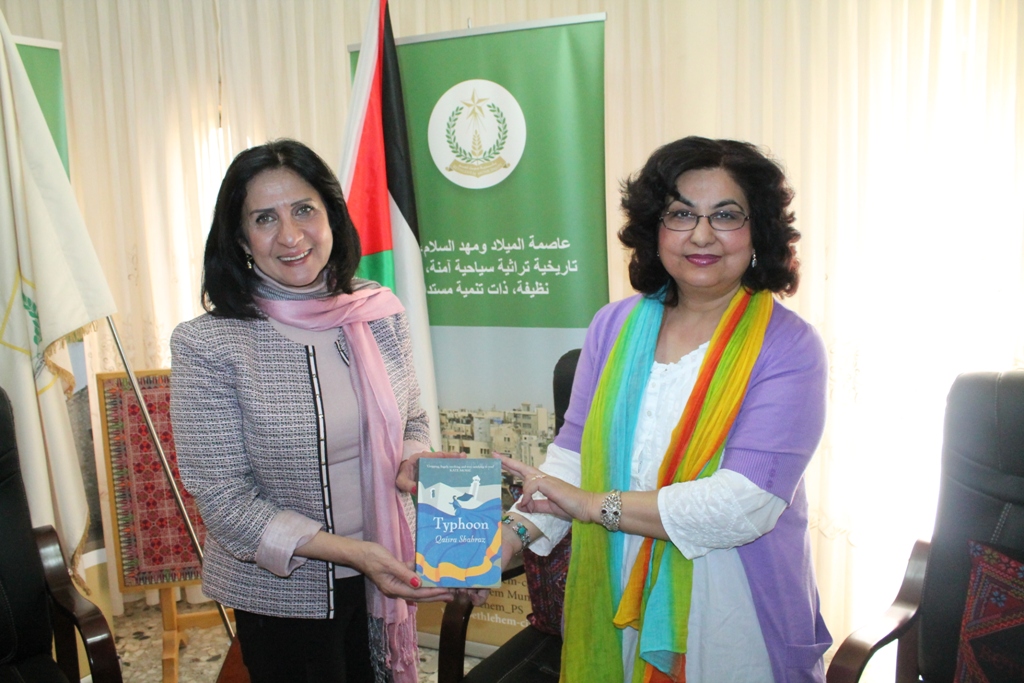 بابون تستقبل وفدين من بريطانيا وفرنسا وتنقل لهم واقع المدينة وأهم التحديات 