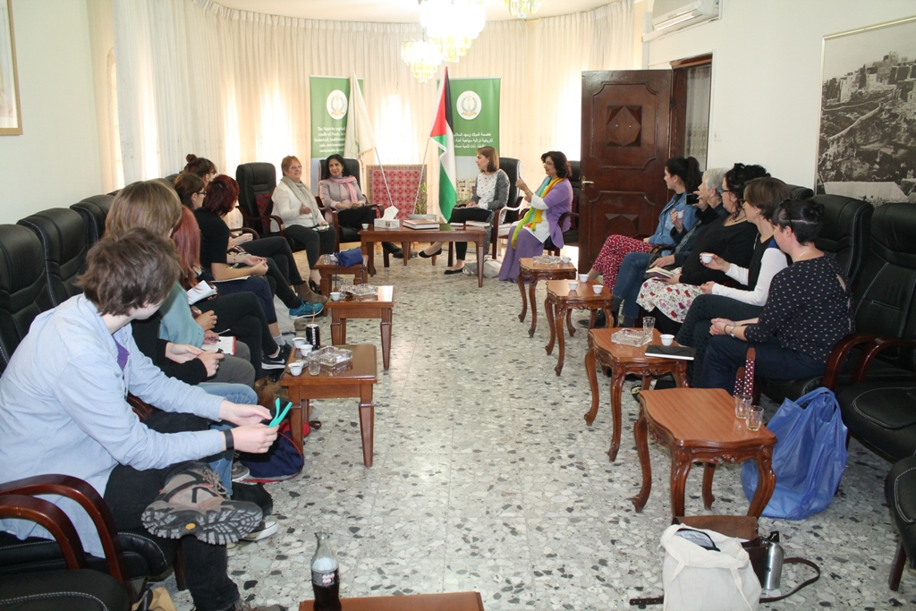 بابون تستقبل وفدين من بريطانيا وفرنسا وتنقل لهم واقع المدينة وأهم التحديات 